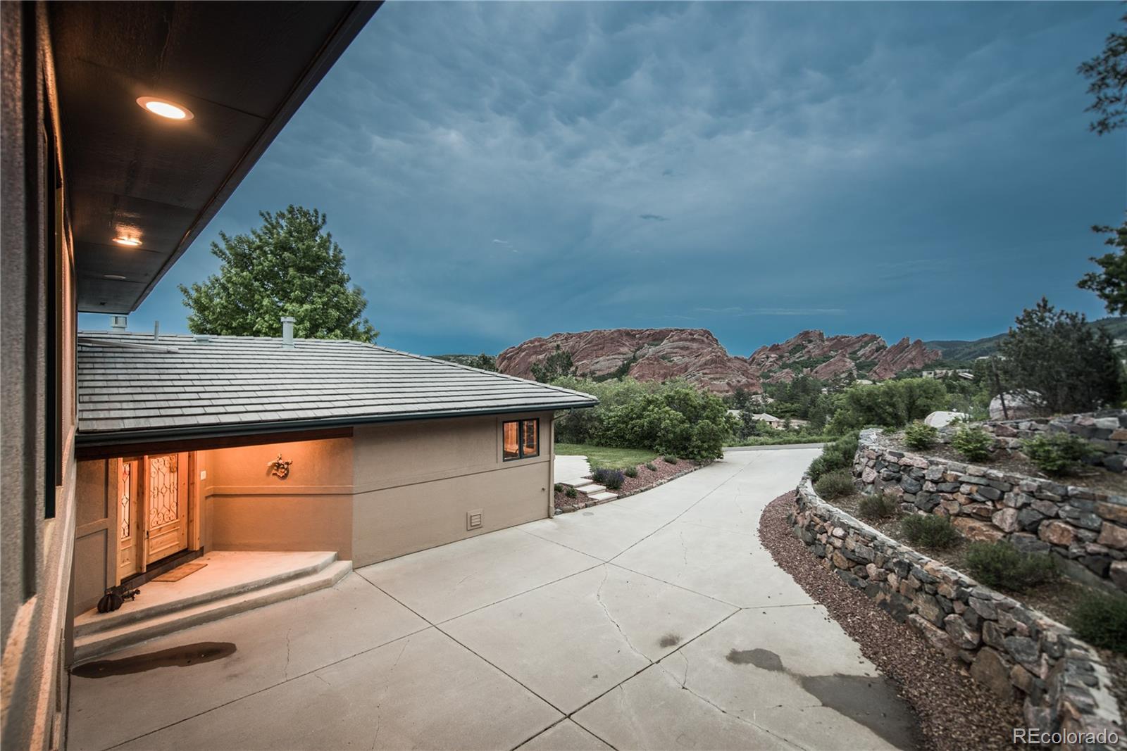 5399 Hawthorne Trail