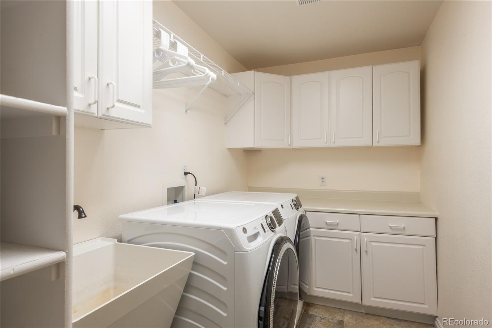 5399 Hawthorne Trail