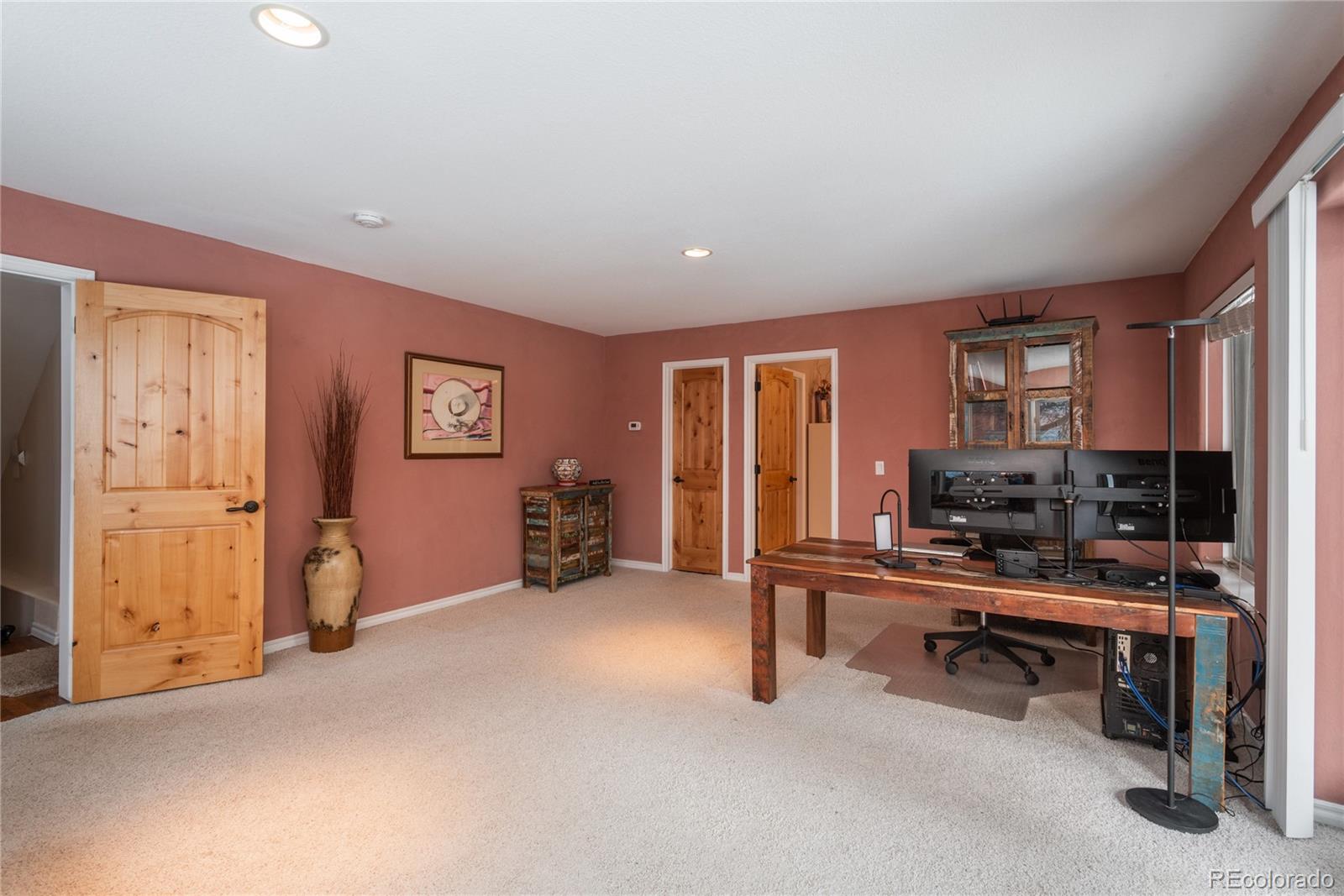 5399 Hawthorne Trail