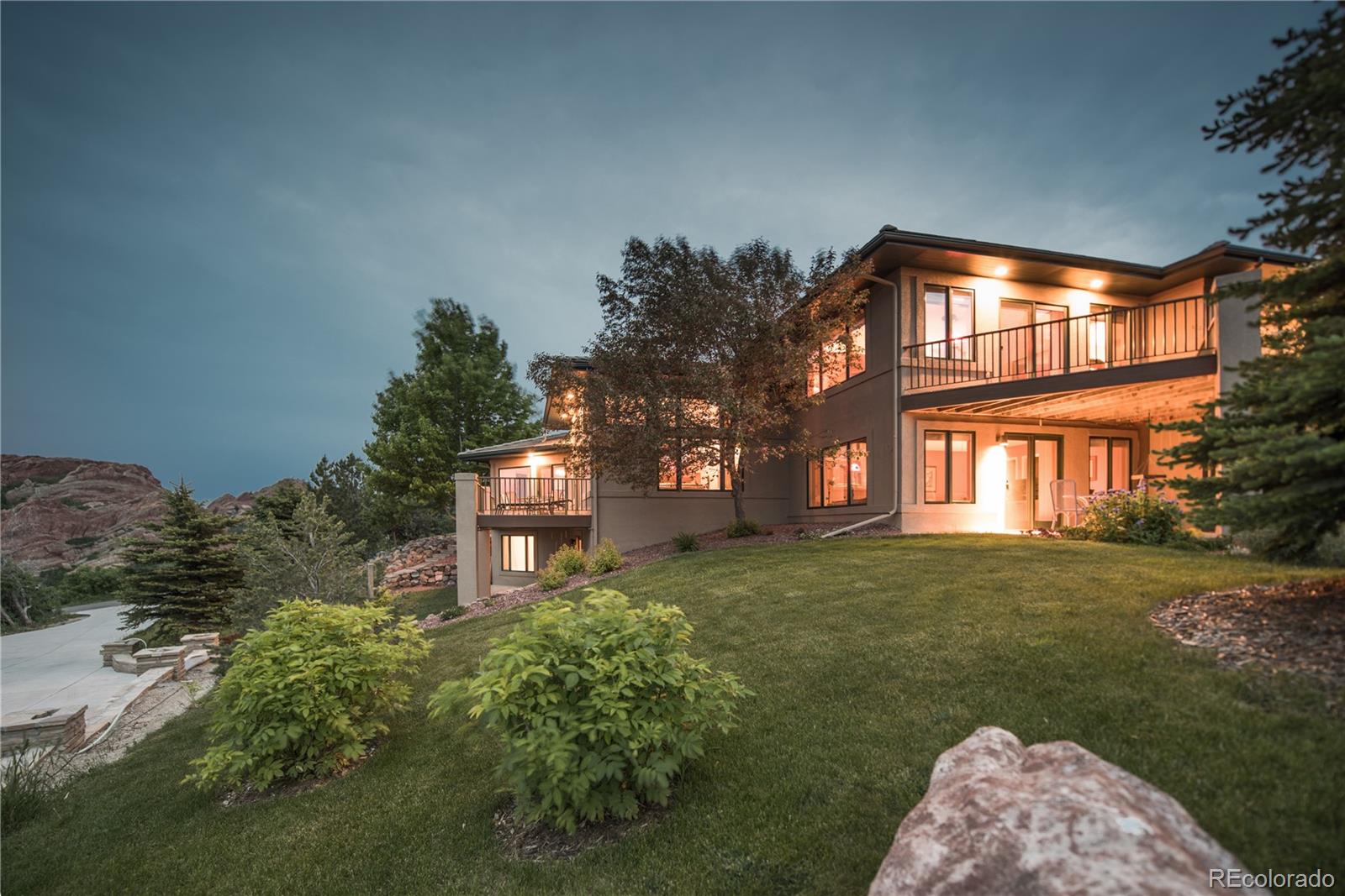 5399 Hawthorne Trail