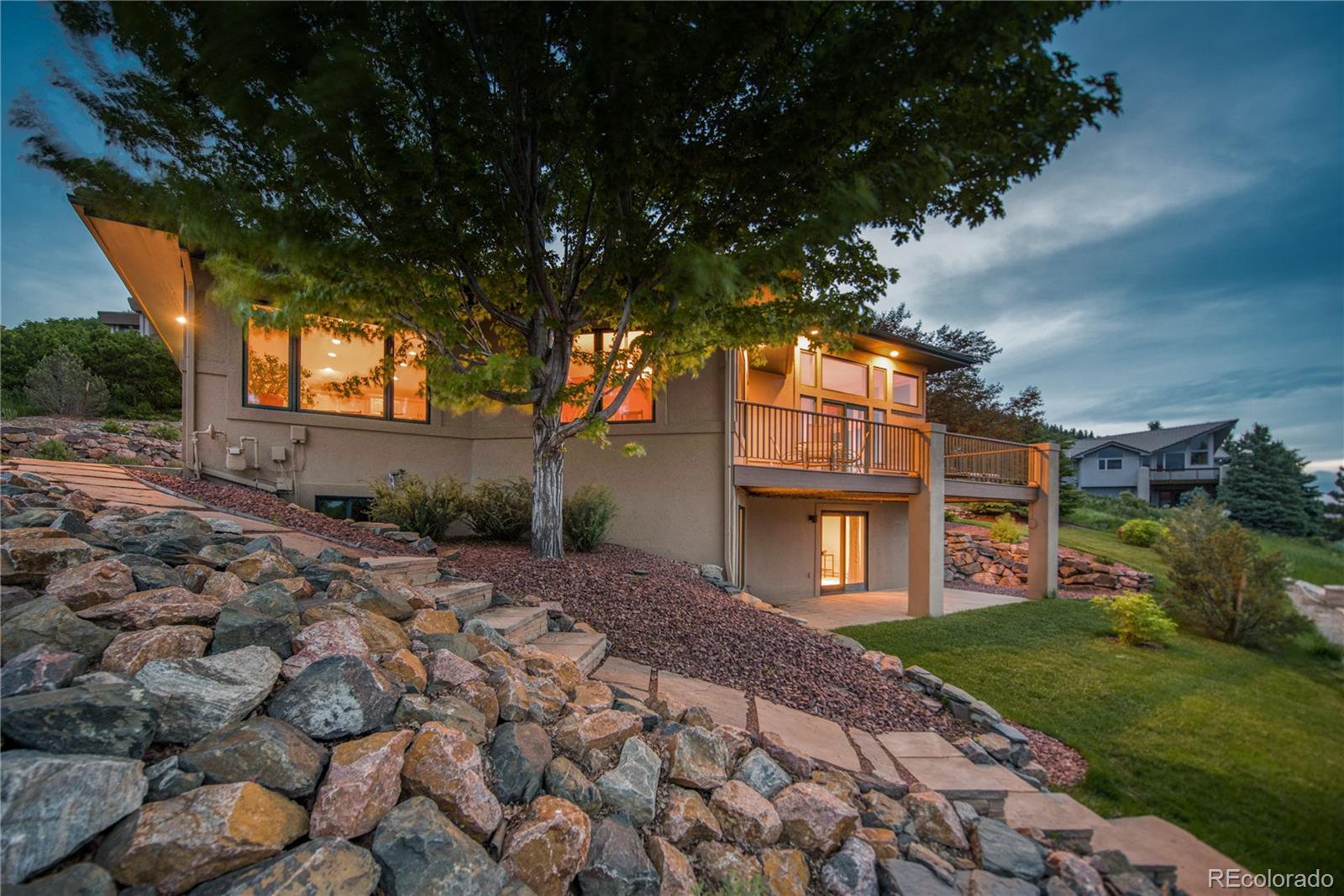 5399 Hawthorne Trail