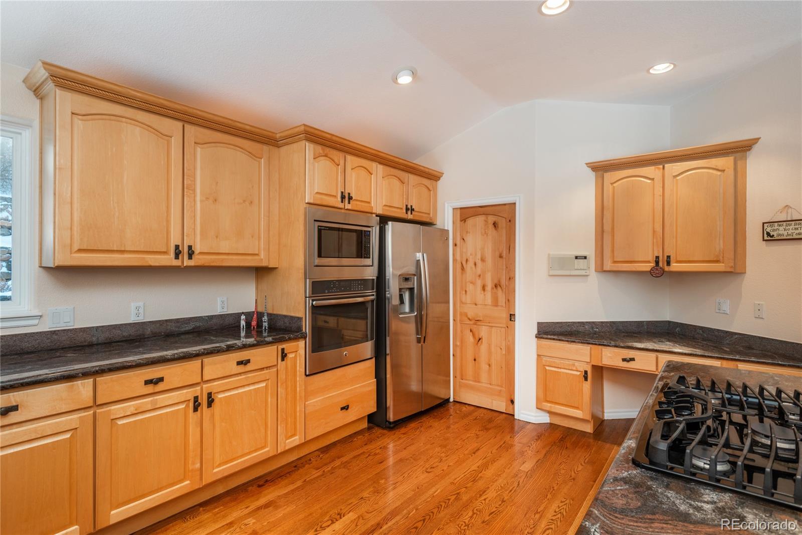 5399 Hawthorne Trail