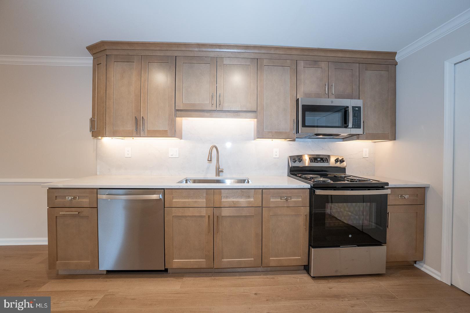 335 PAOLI POINTE DRIVE 335
