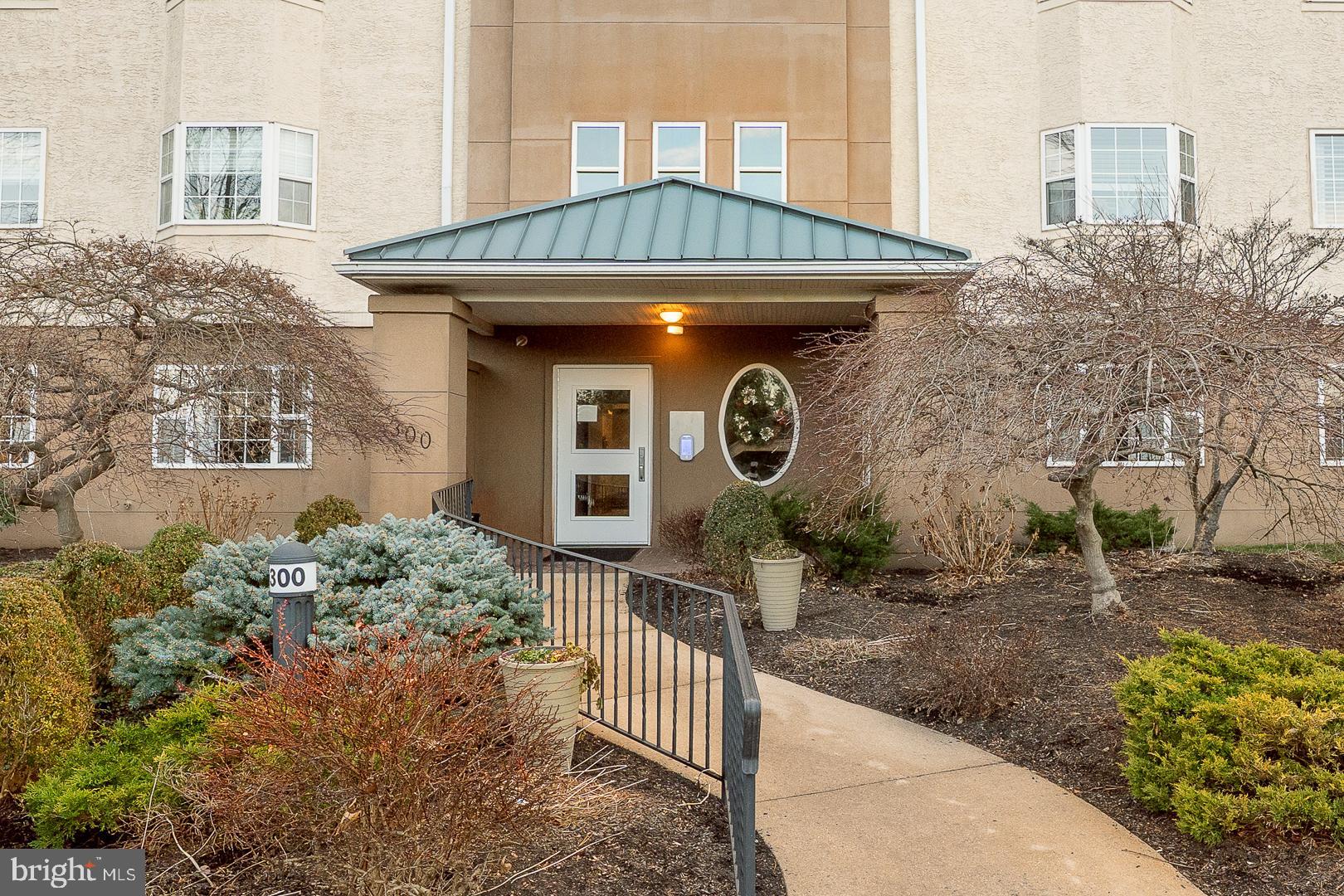 335 PAOLI POINTE DRIVE 335