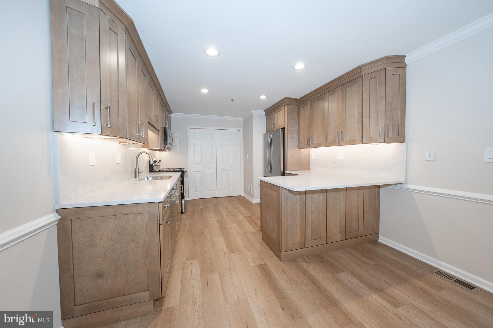 335 PAOLI POINTE DRIVE 335
