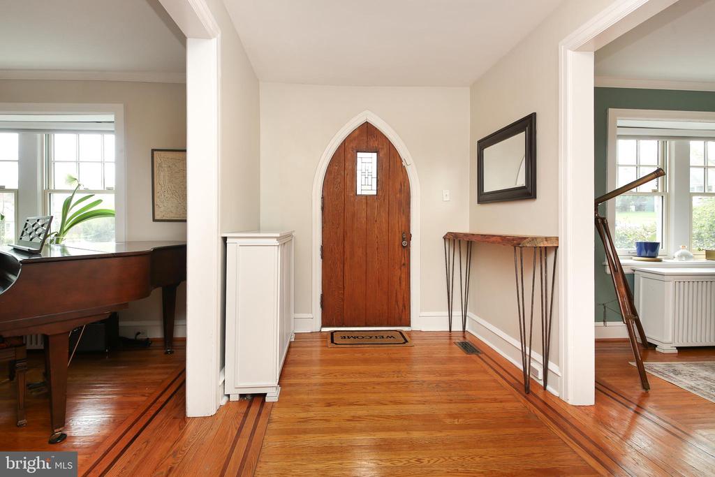 20 HILLSIDE ROAD