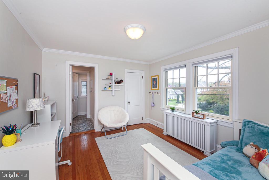 20 HILLSIDE ROAD