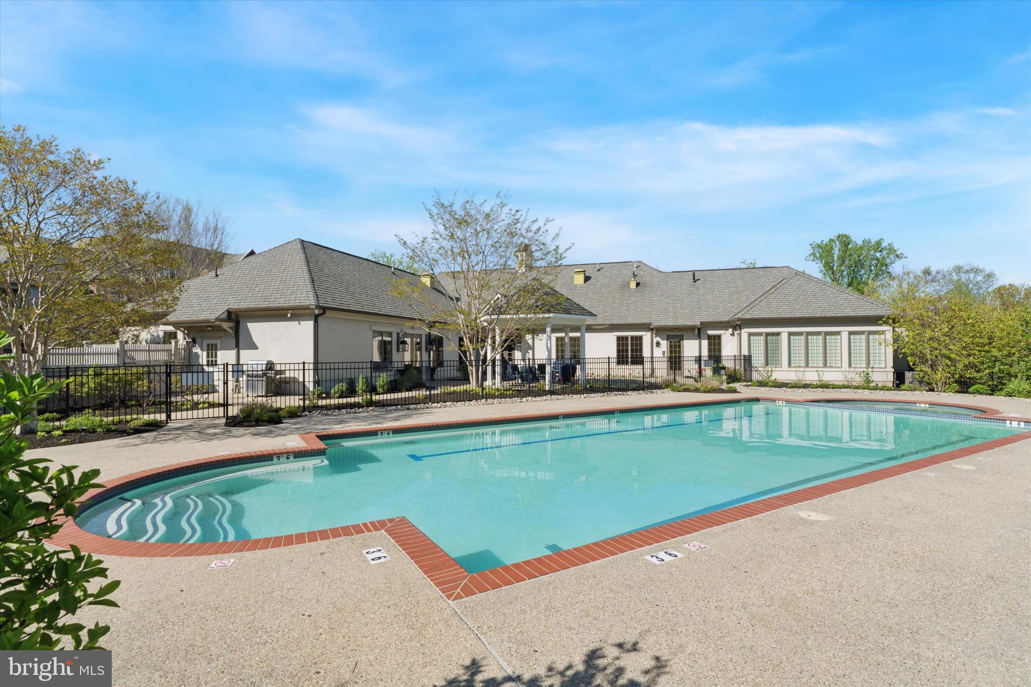 5309 PARKVIEW DRIVE