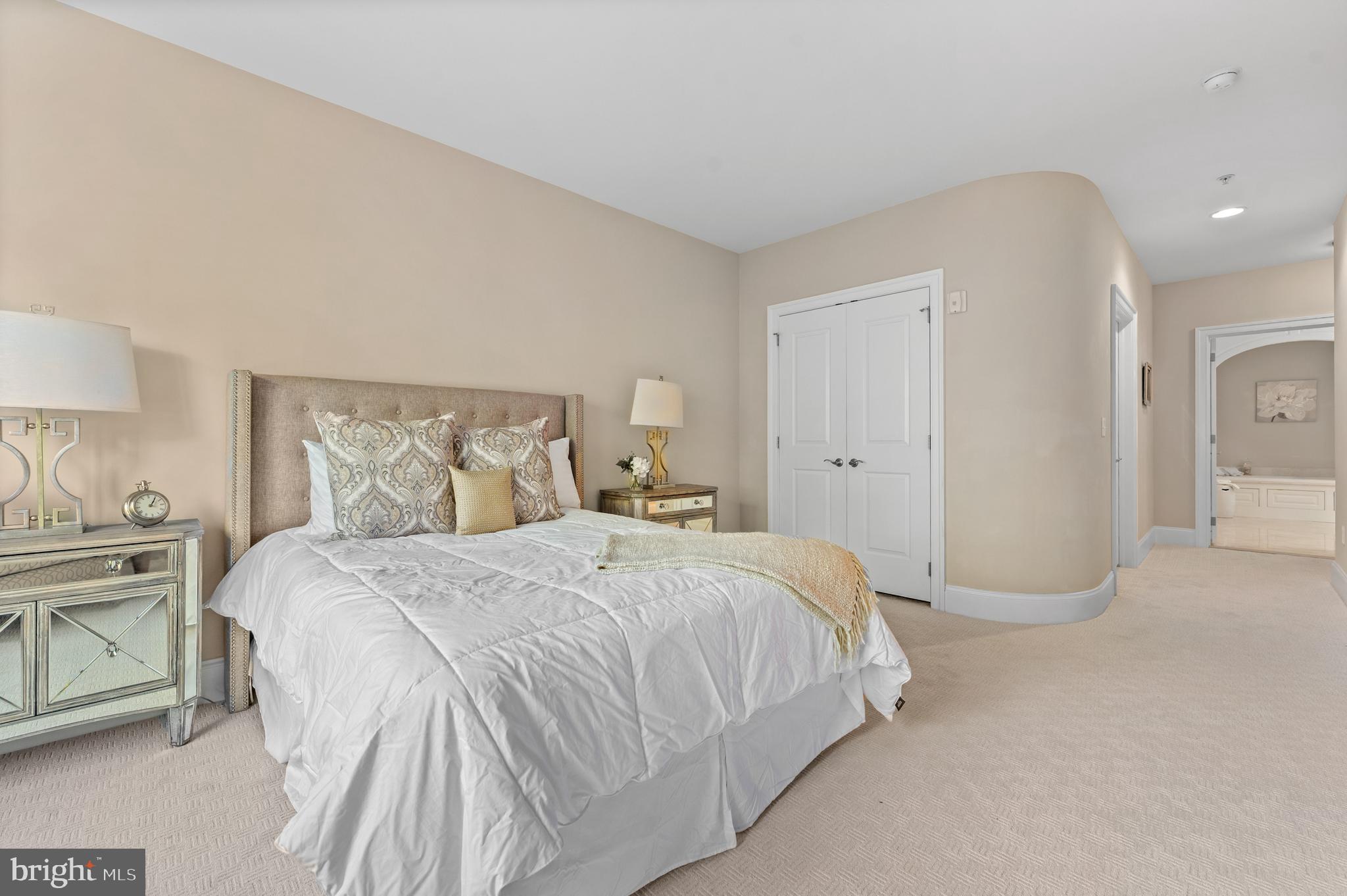 4105 PARKVIEW DRIVE