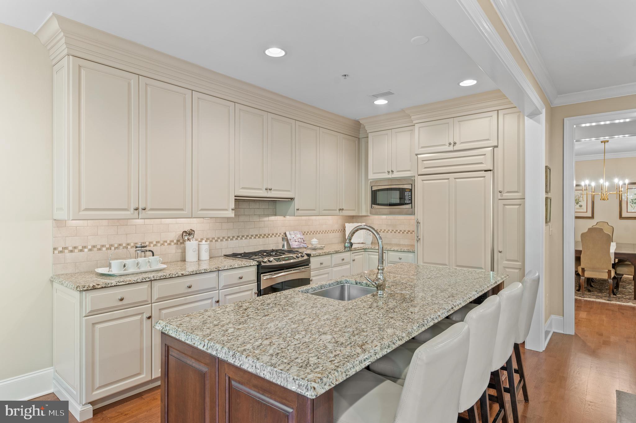 4105 PARKVIEW DRIVE
