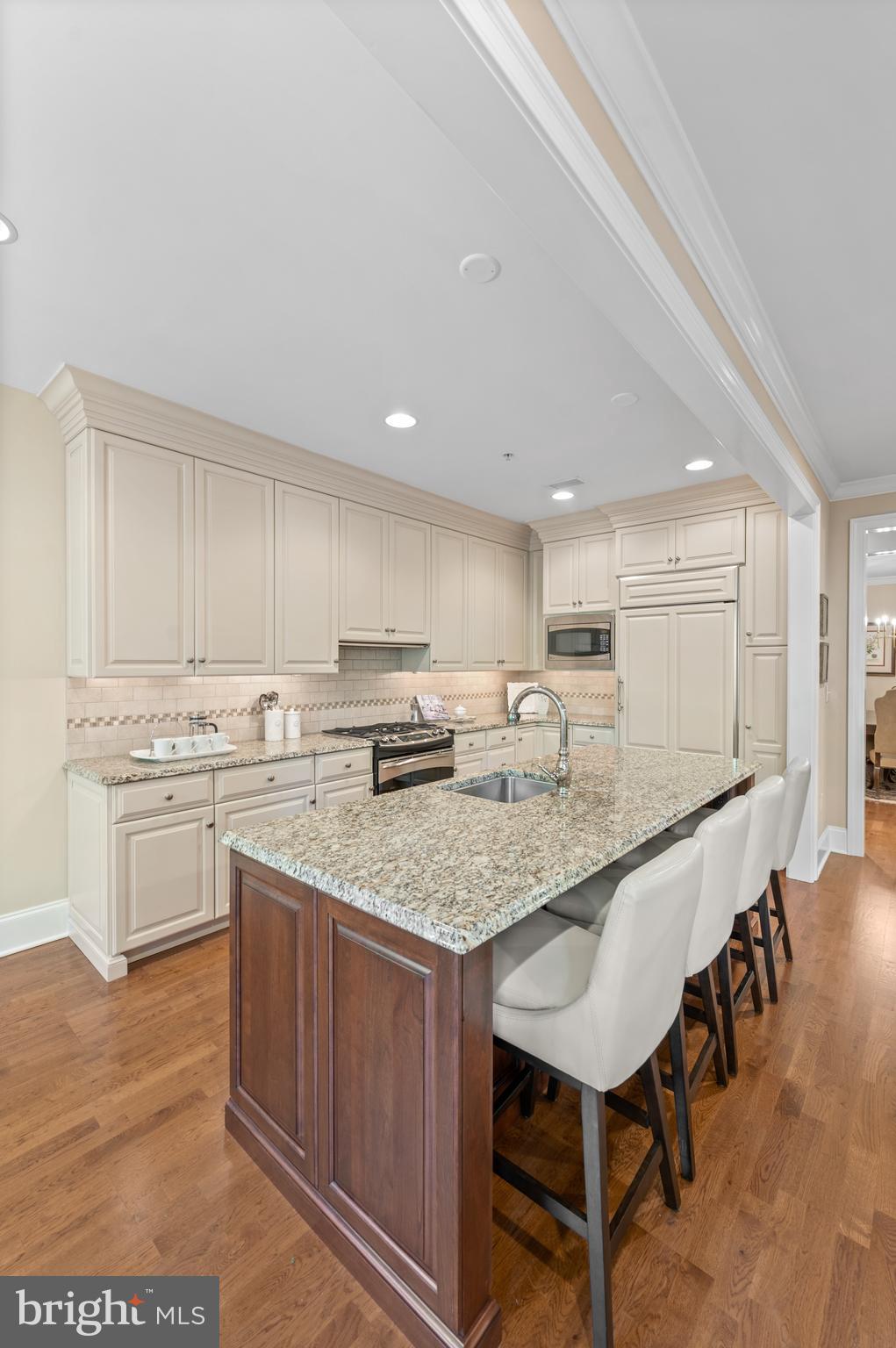 4105 PARKVIEW DRIVE