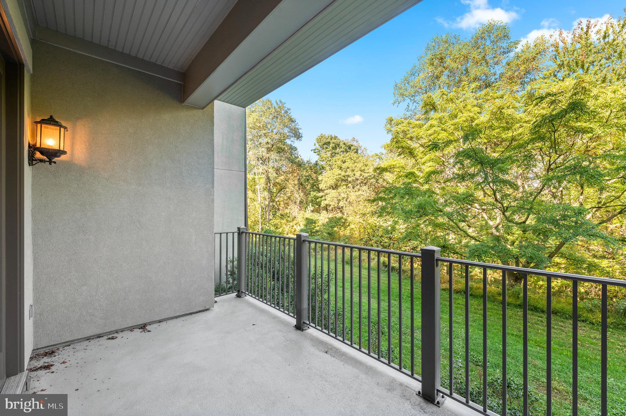 4105 PARKVIEW DRIVE