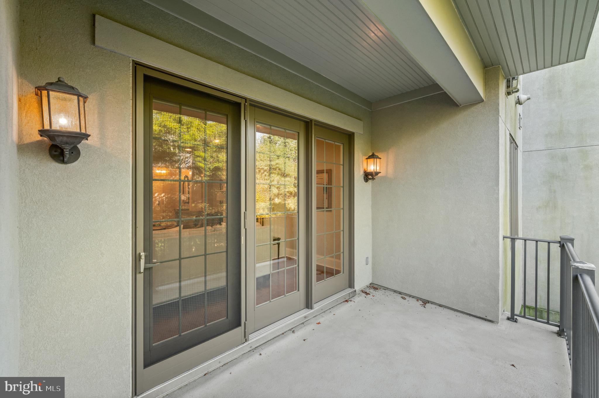 4105 PARKVIEW DRIVE
