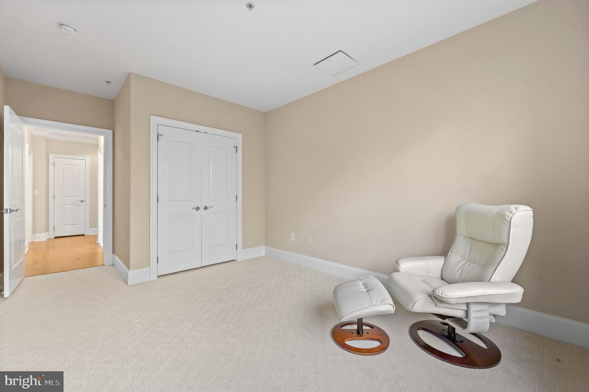 4105 PARKVIEW DRIVE