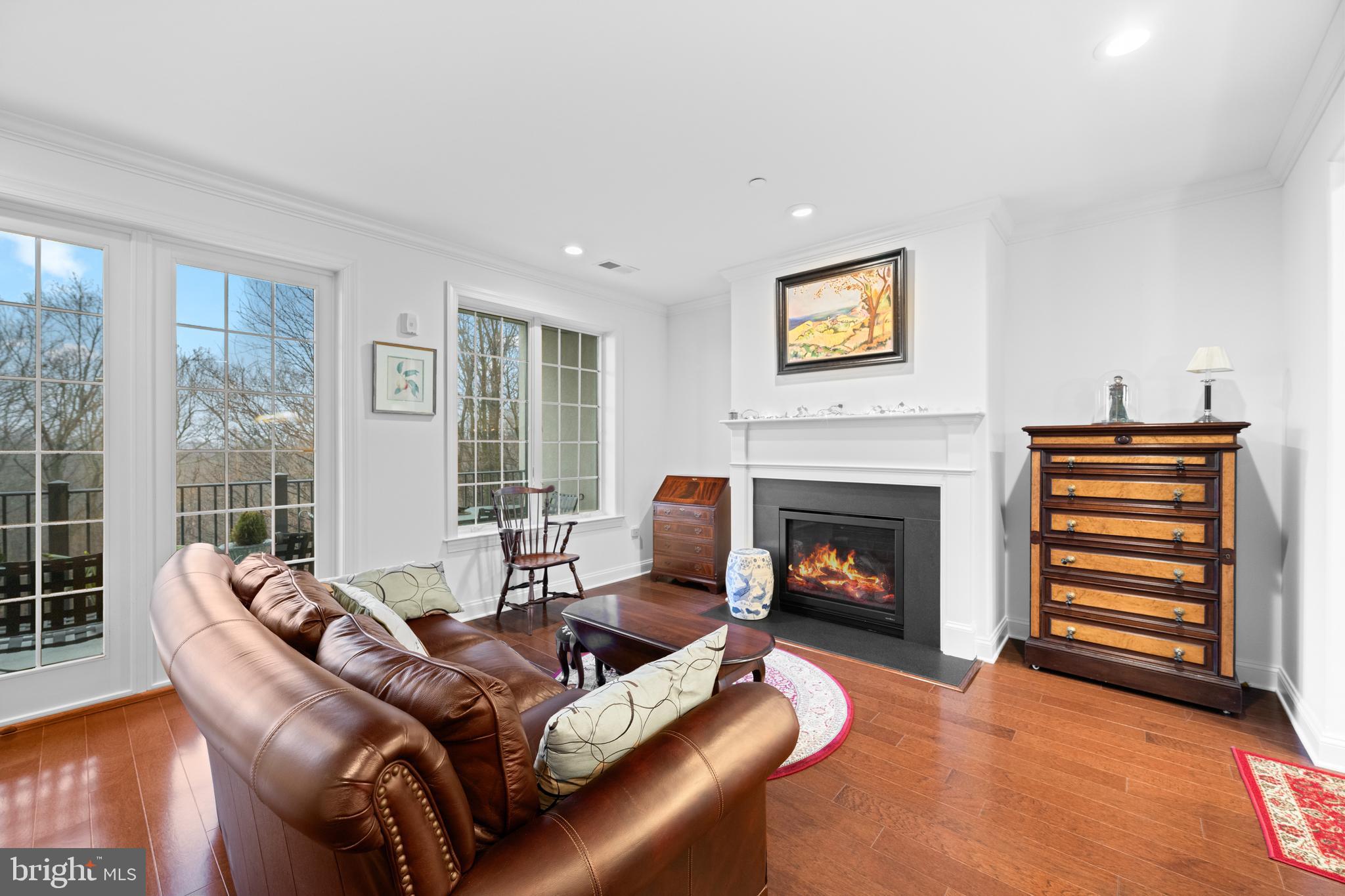 6205 PARKVIEW DRIVE