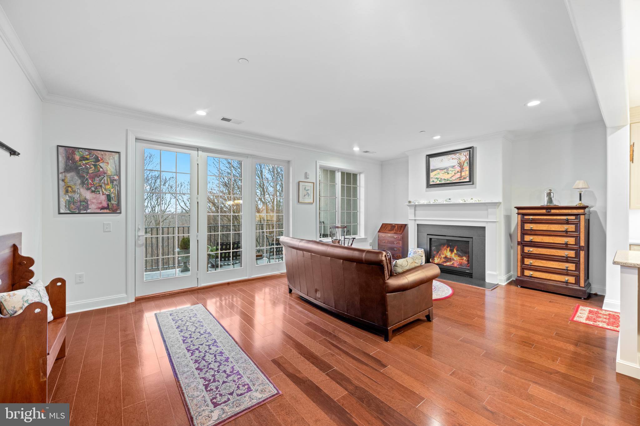 6205 PARKVIEW DRIVE