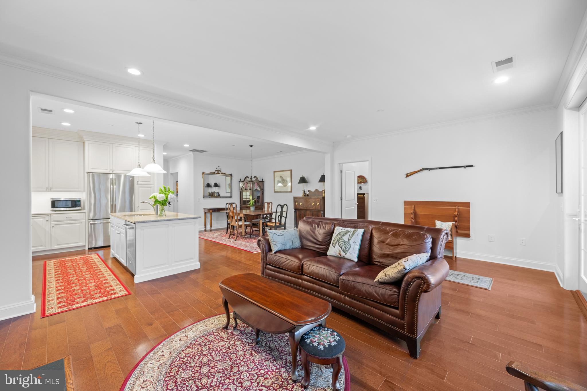 6205 PARKVIEW DRIVE