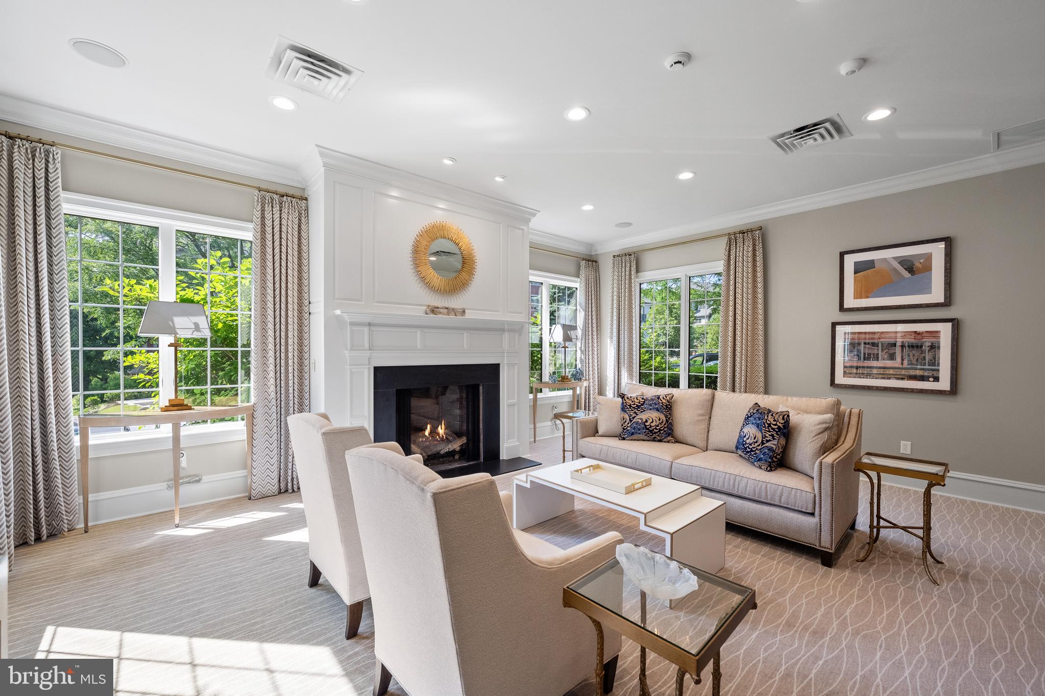 4102 PARKVIEW DRIVE