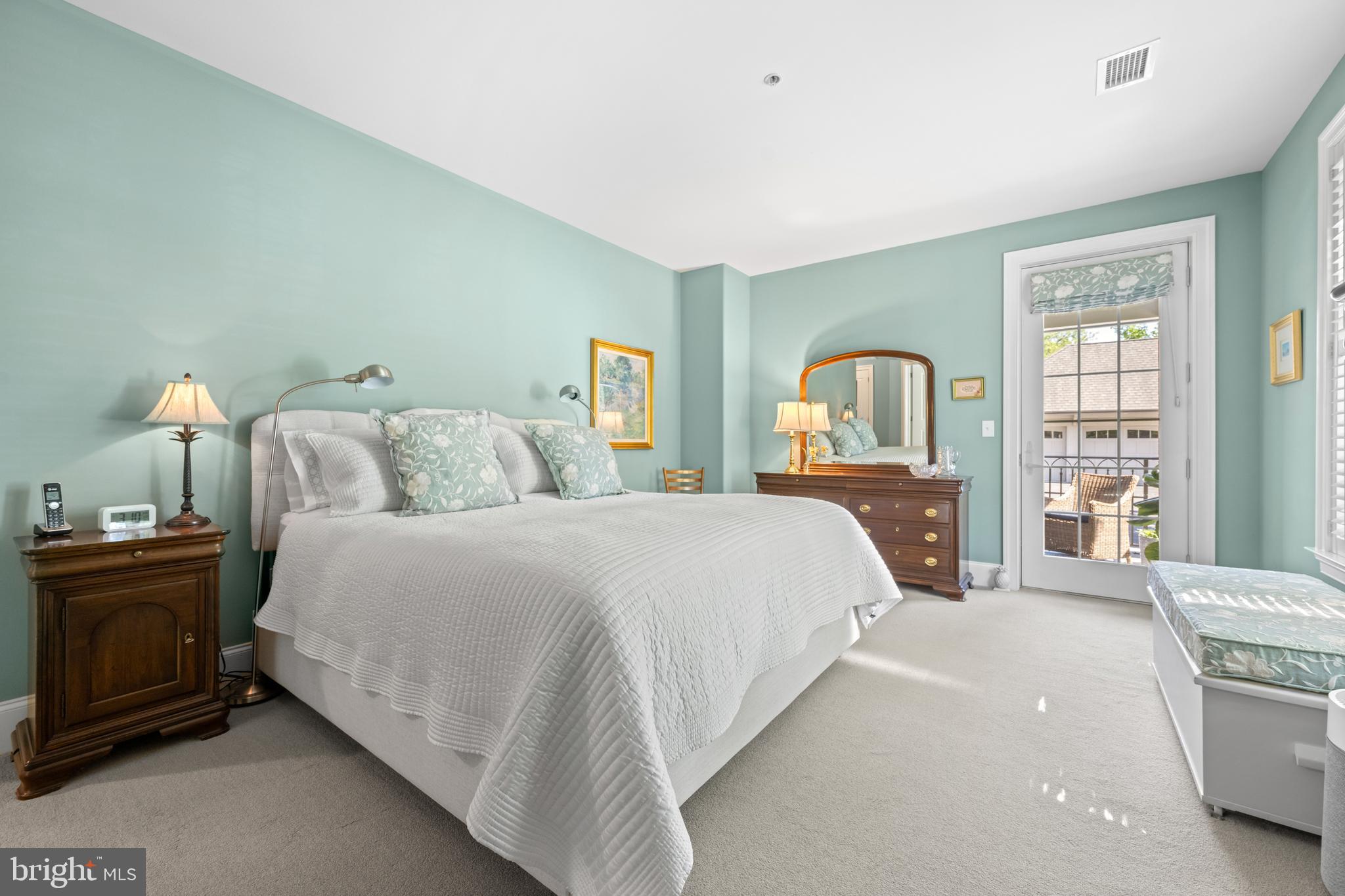 4102 PARKVIEW DRIVE
