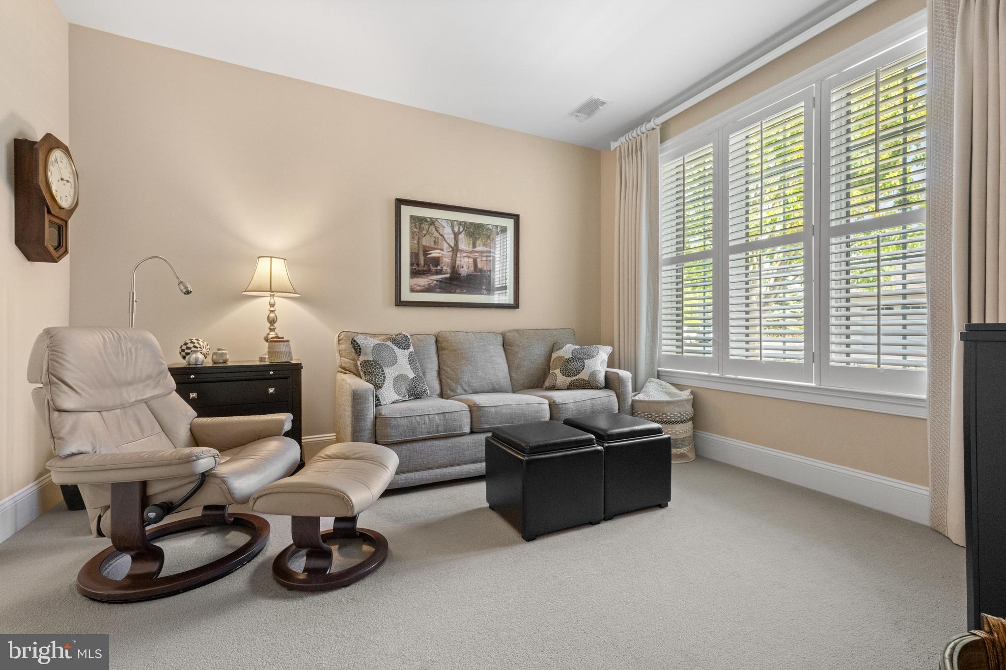 4102 PARKVIEW DRIVE