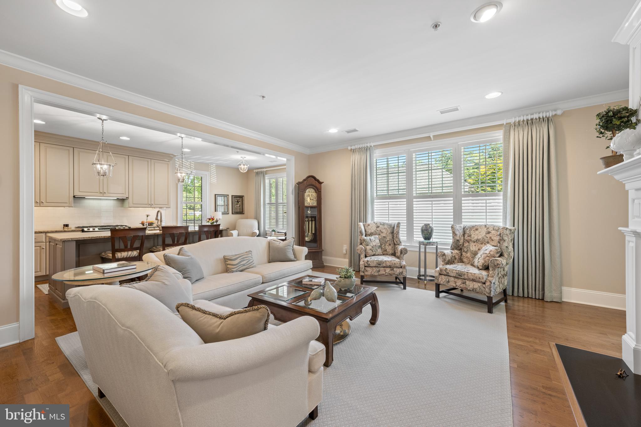 4102 PARKVIEW DRIVE