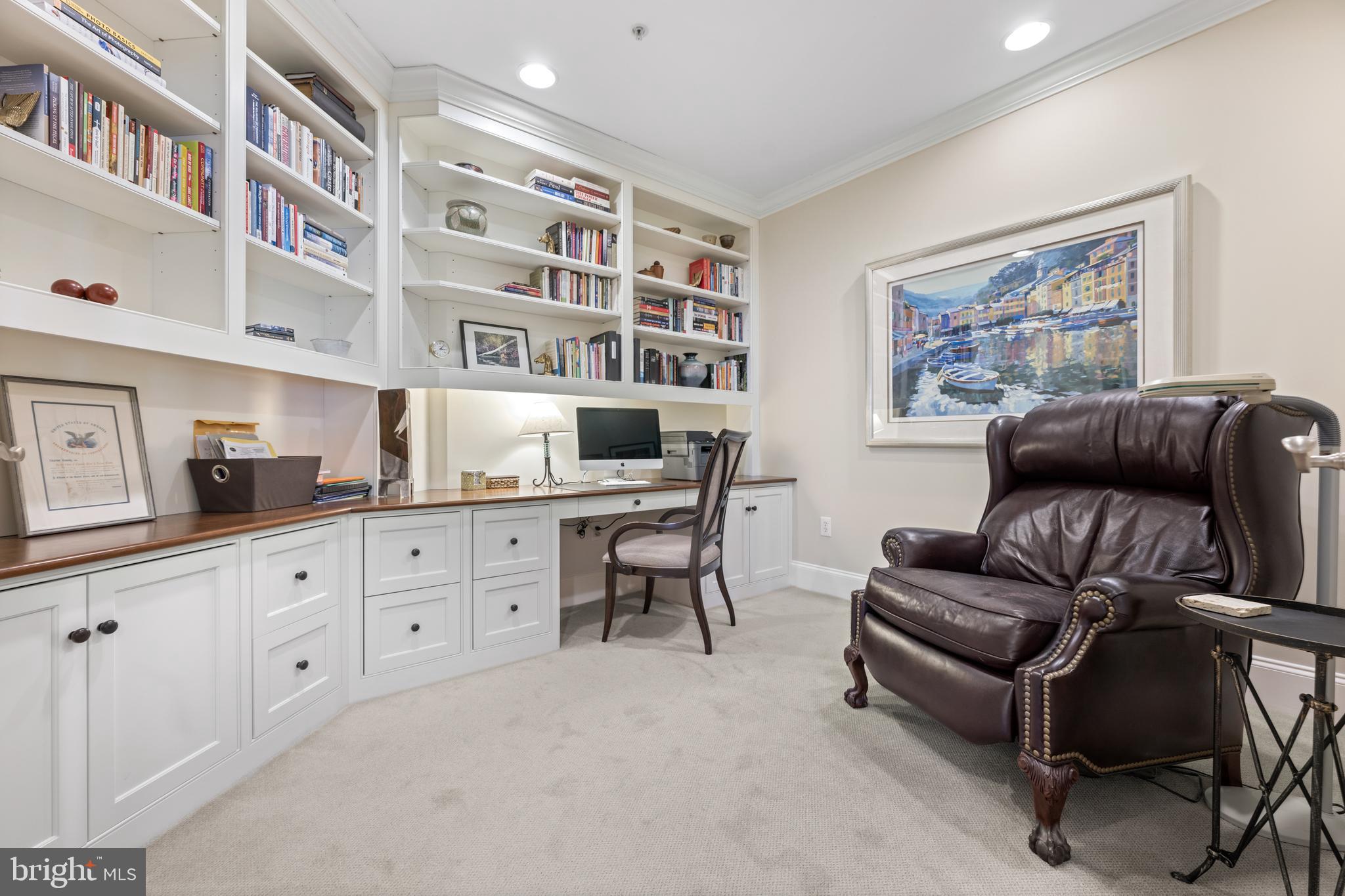 4102 PARKVIEW DRIVE