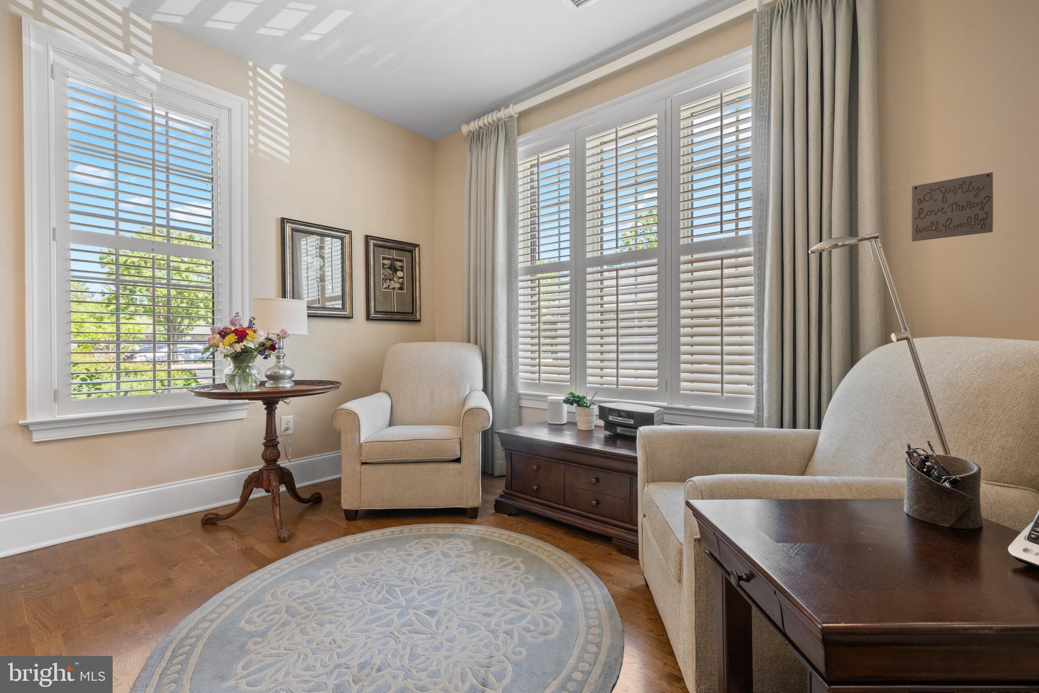 4102 PARKVIEW DRIVE