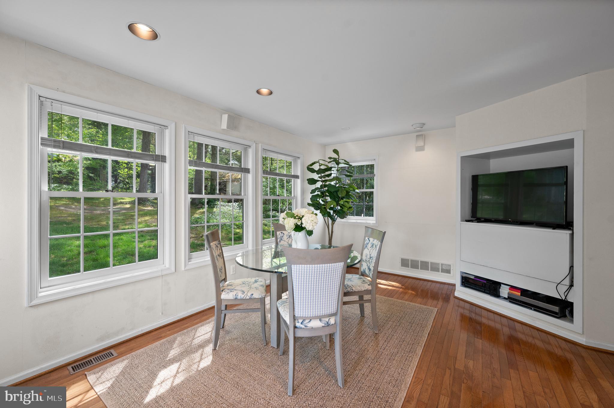 1224 KNOX ROAD