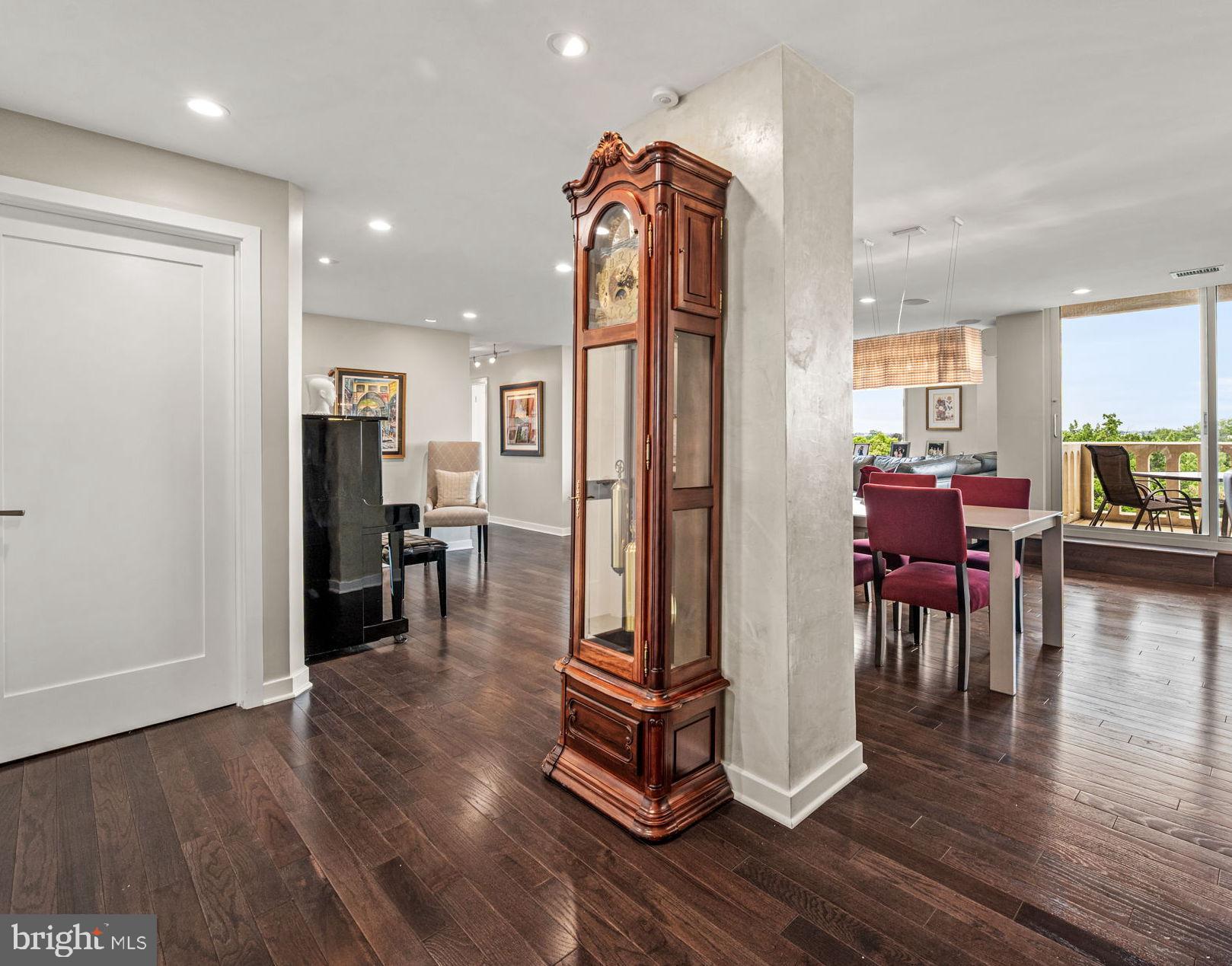 191 PRESIDENTIAL BOULEVARD R-828
