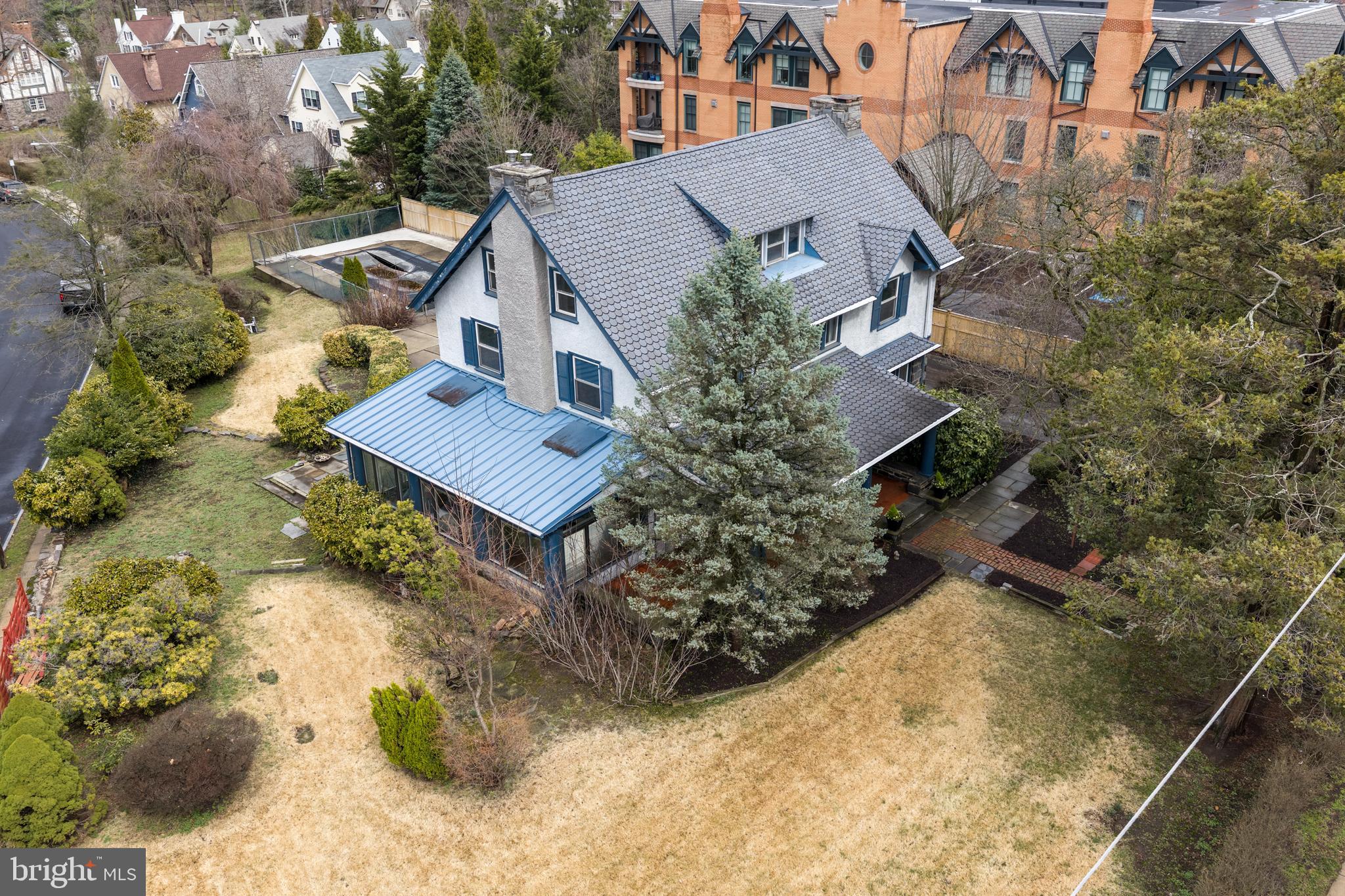 111 E MONTGOMERY AVENUE