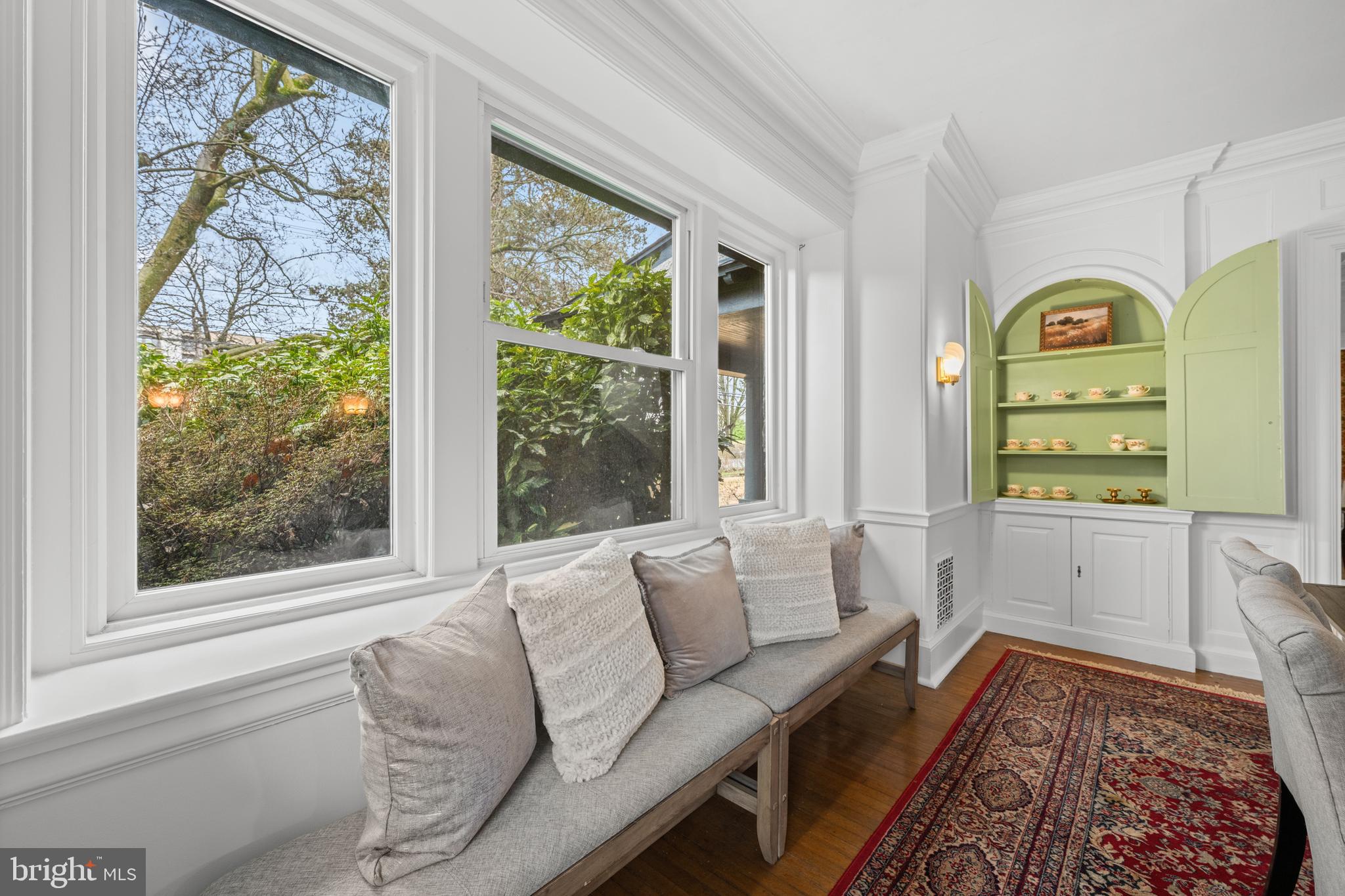 111 E MONTGOMERY AVENUE