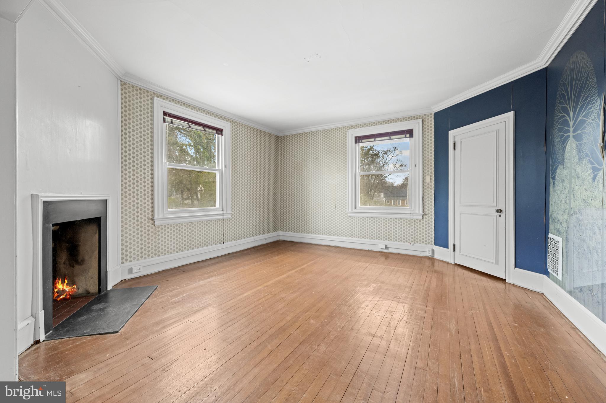 111 E MONTGOMERY AVENUE