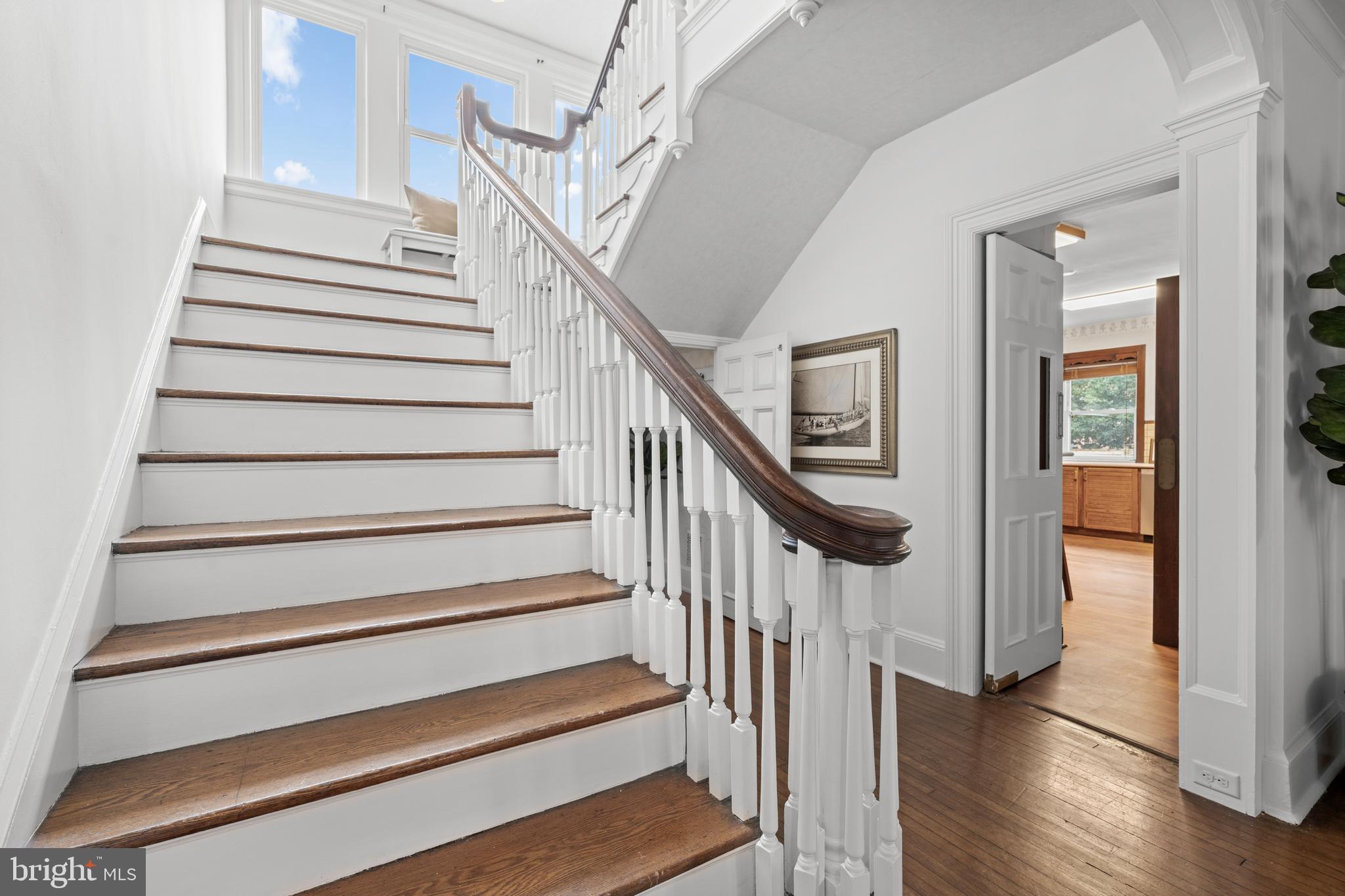 111 E MONTGOMERY AVENUE