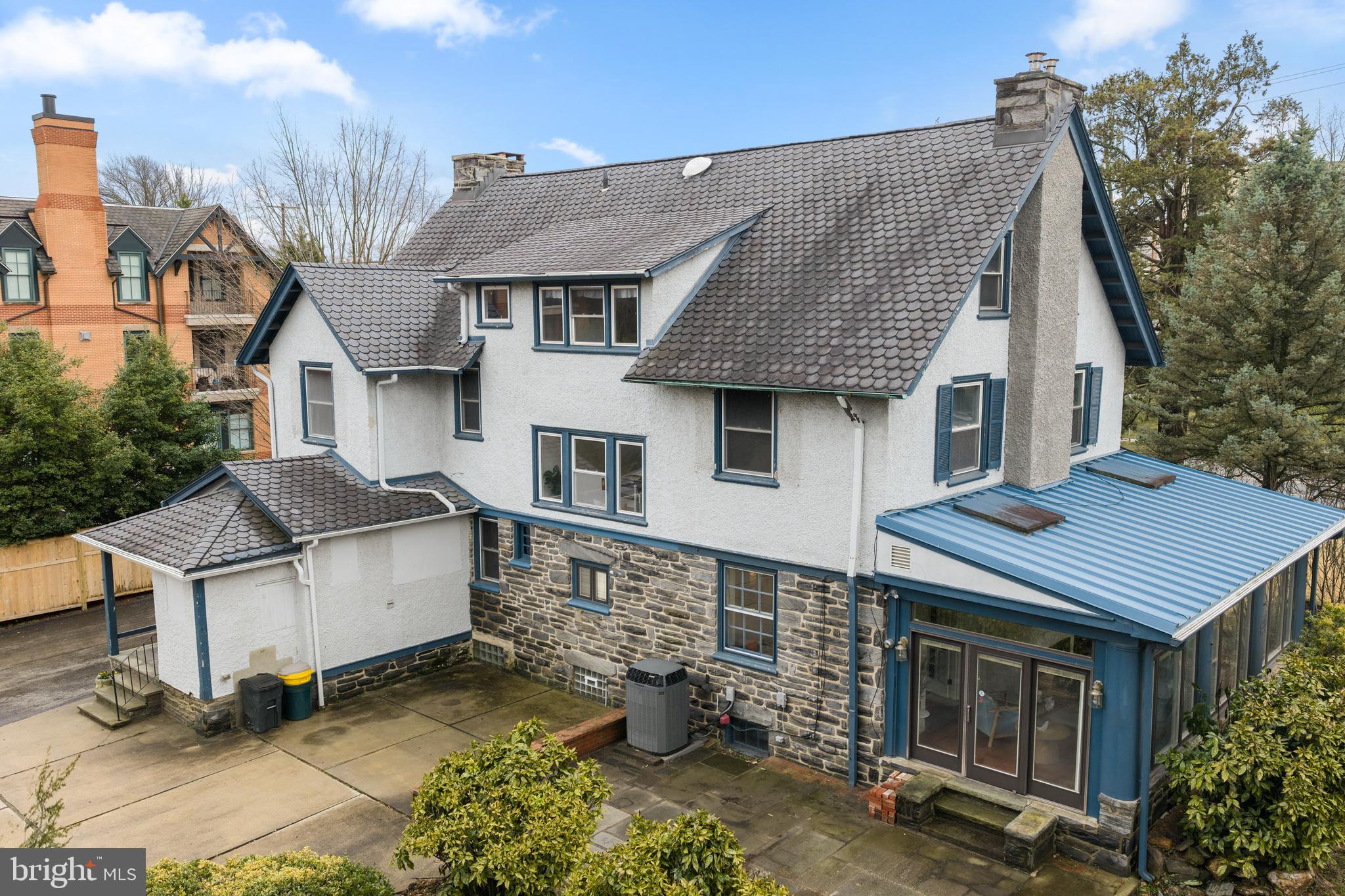 111 E MONTGOMERY AVENUE