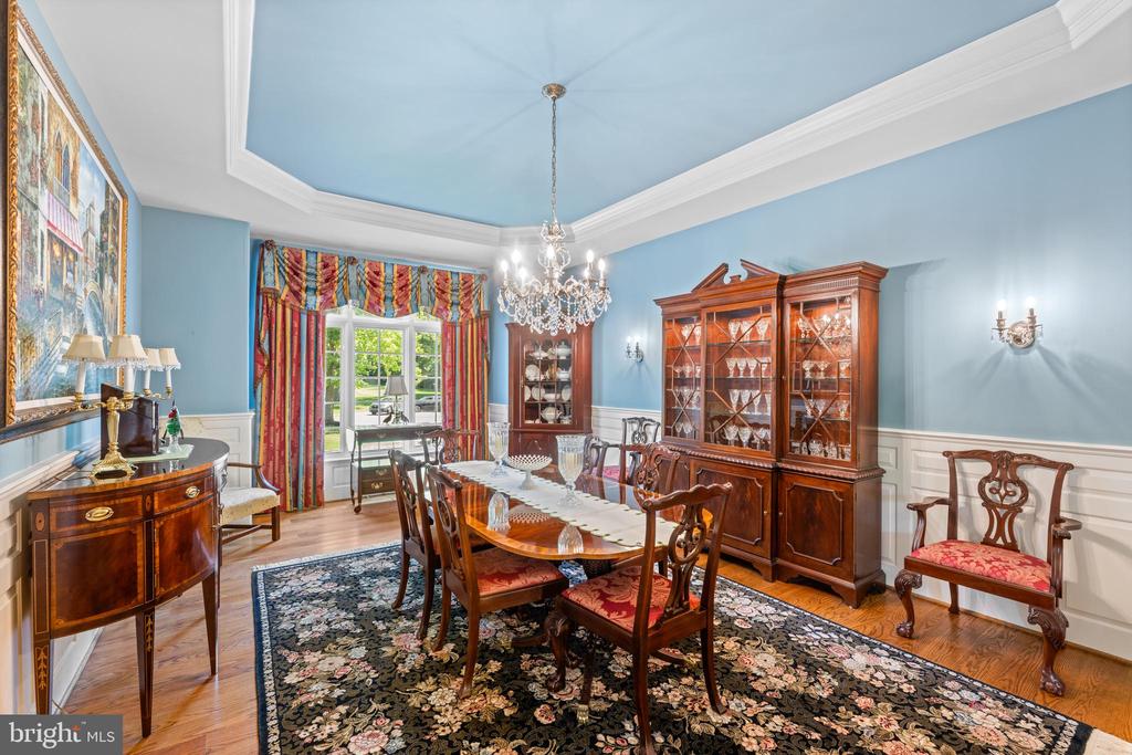 6 WEDGEWOOD DRIVE