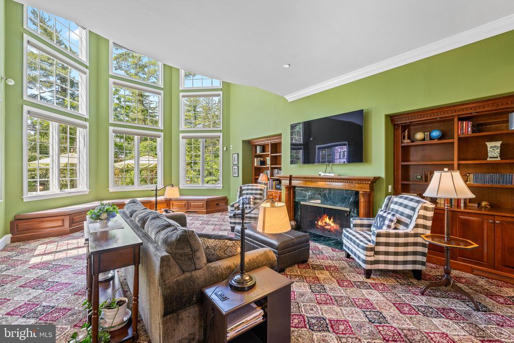 6 WEDGEWOOD DRIVE