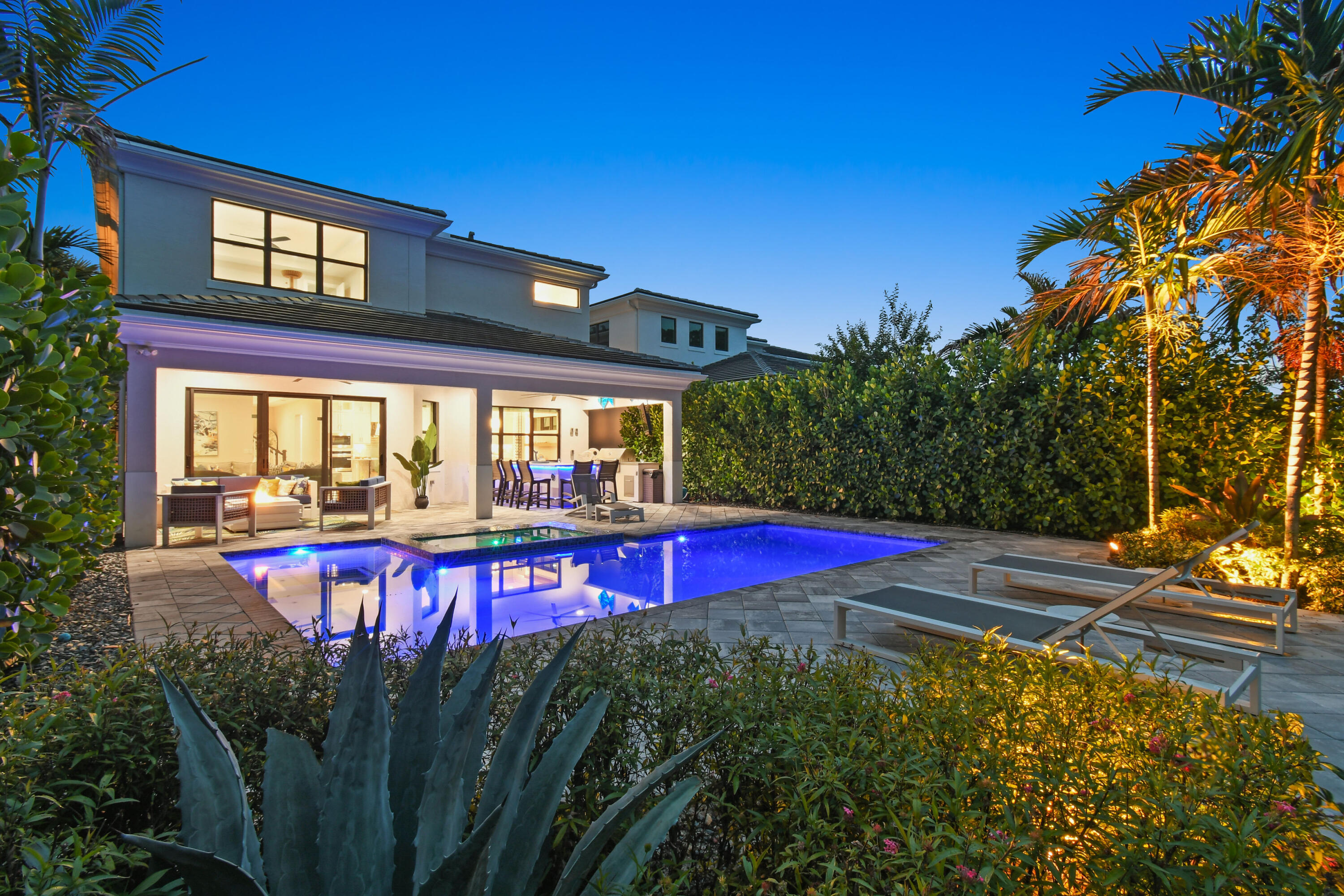 13418 Artisan Circle