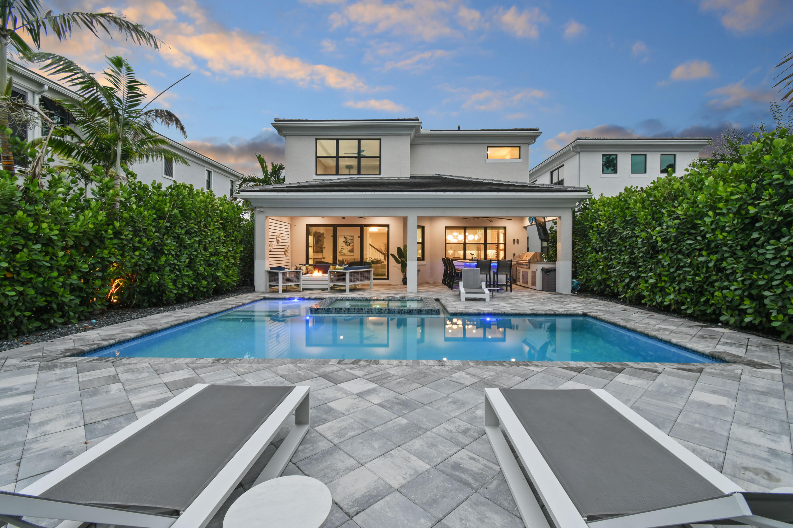 13418 Artisan Circle