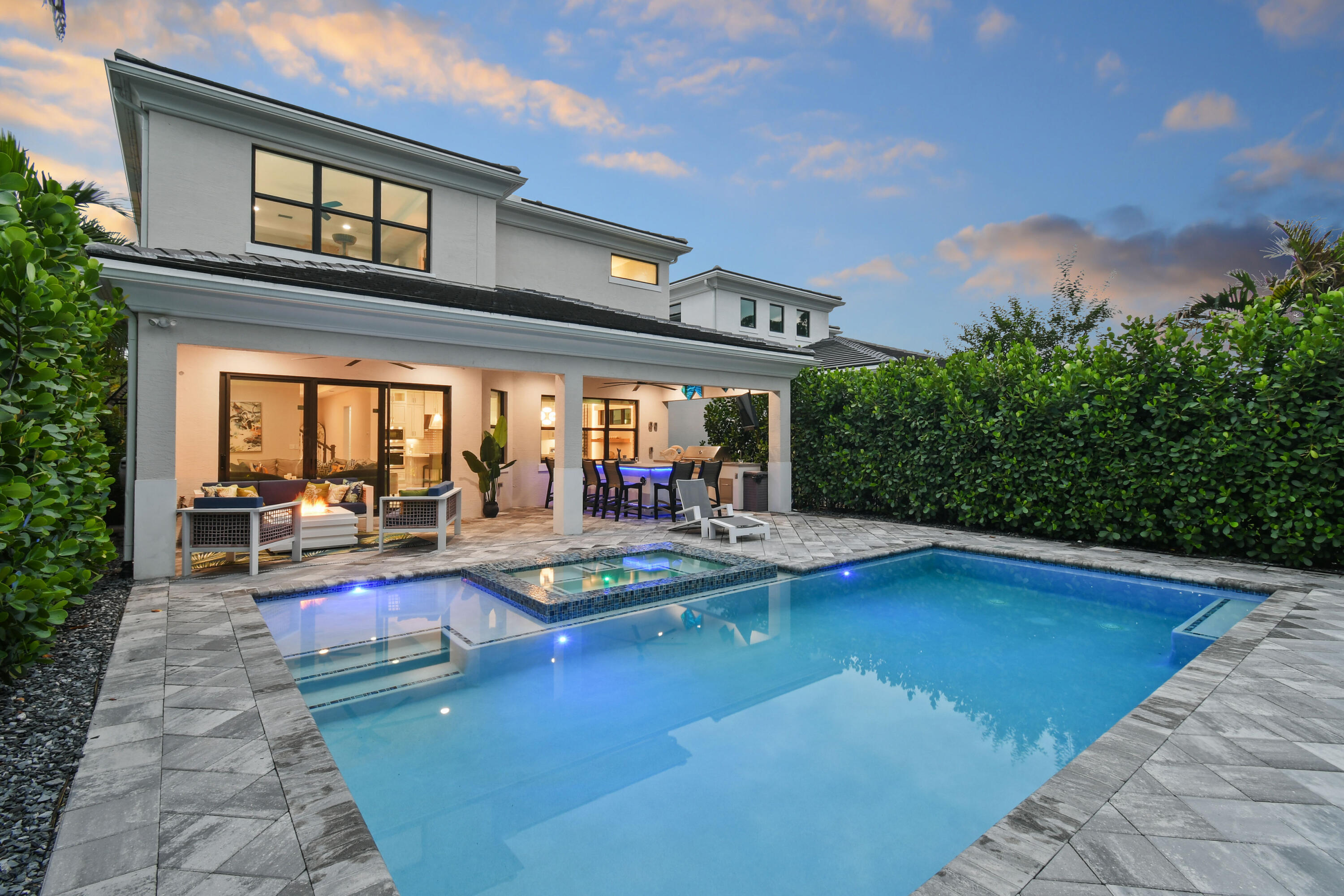 13418 Artisan Circle