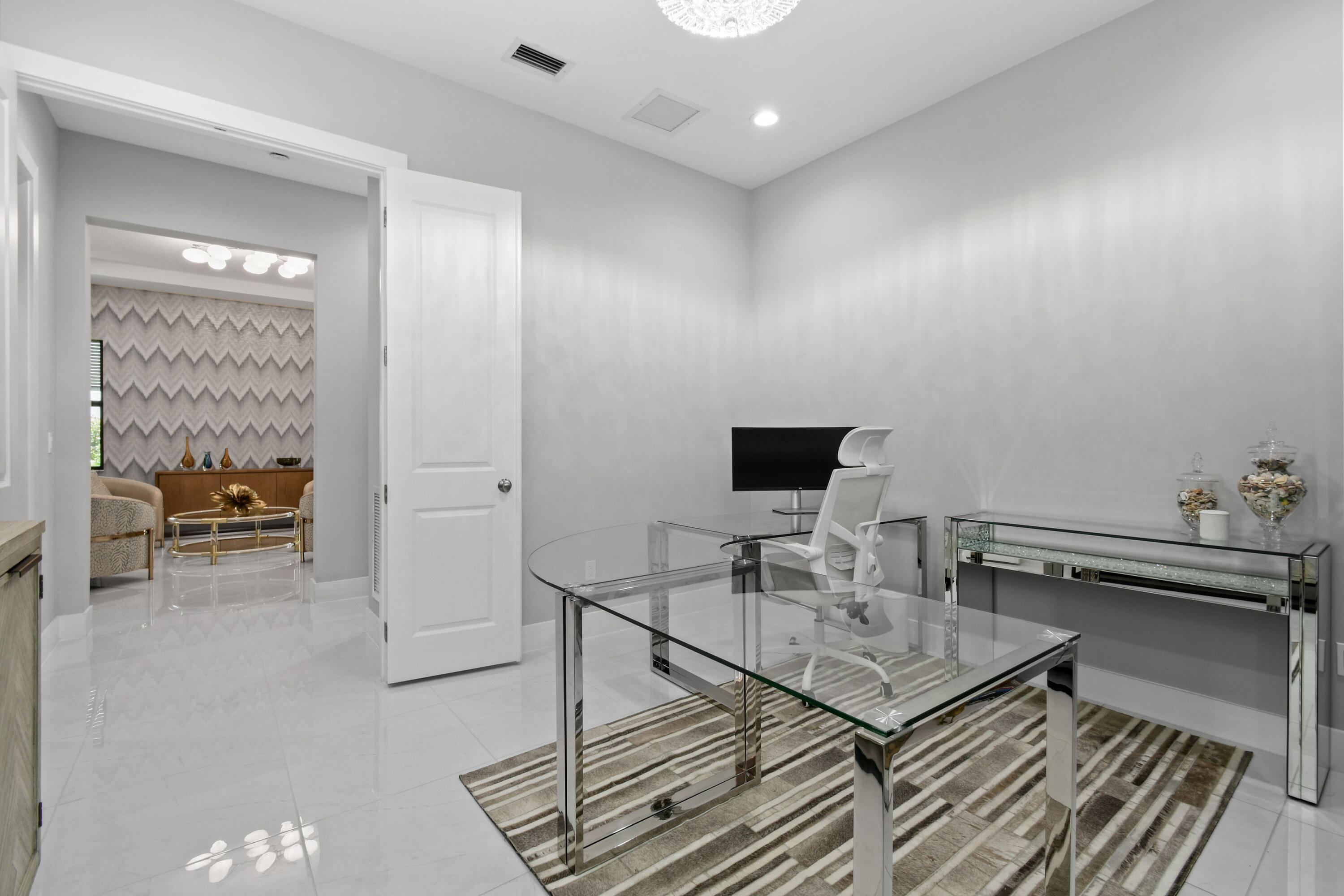 13418 Artisan Circle