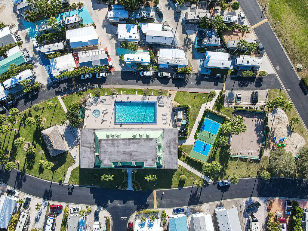 900 Juno Ocean Walk