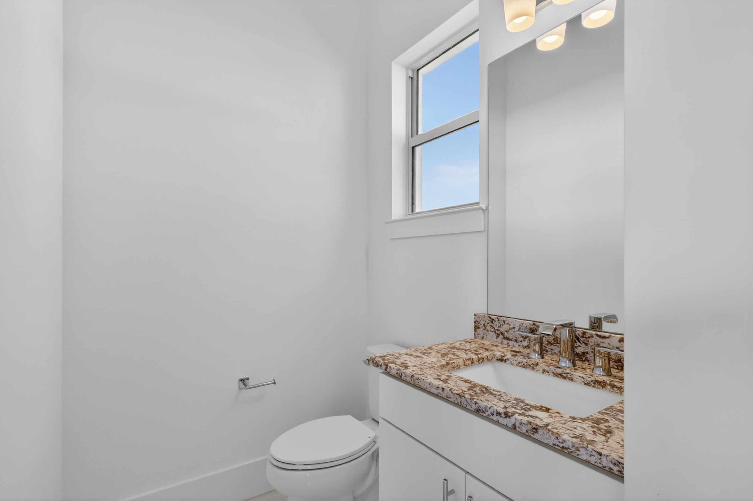 20160 SE Bridgewater Drive