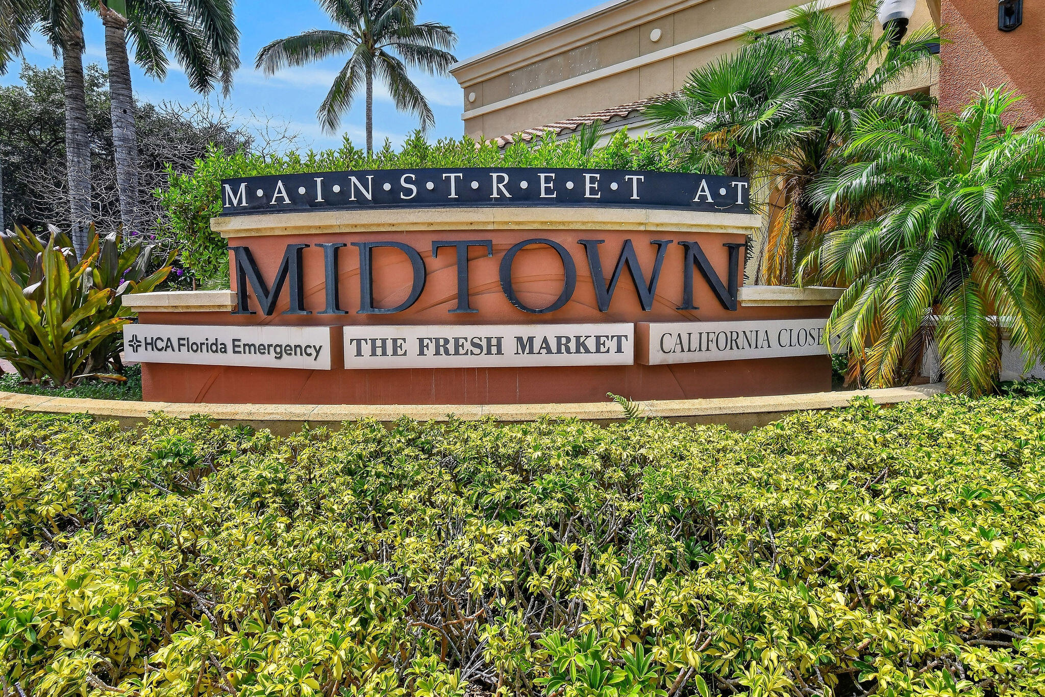 4903 Midtown Lane 3116