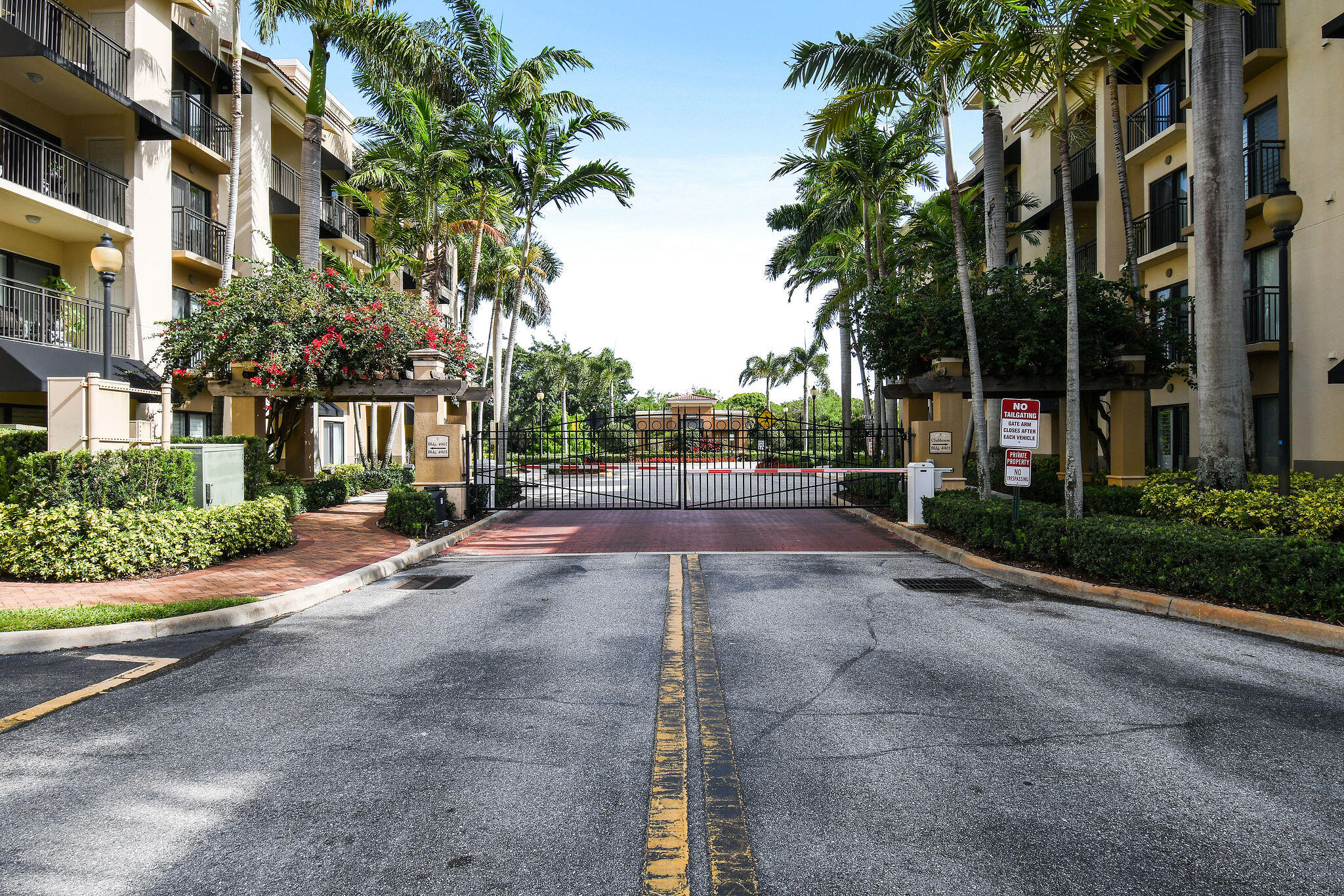 4903 Midtown Lane 3116