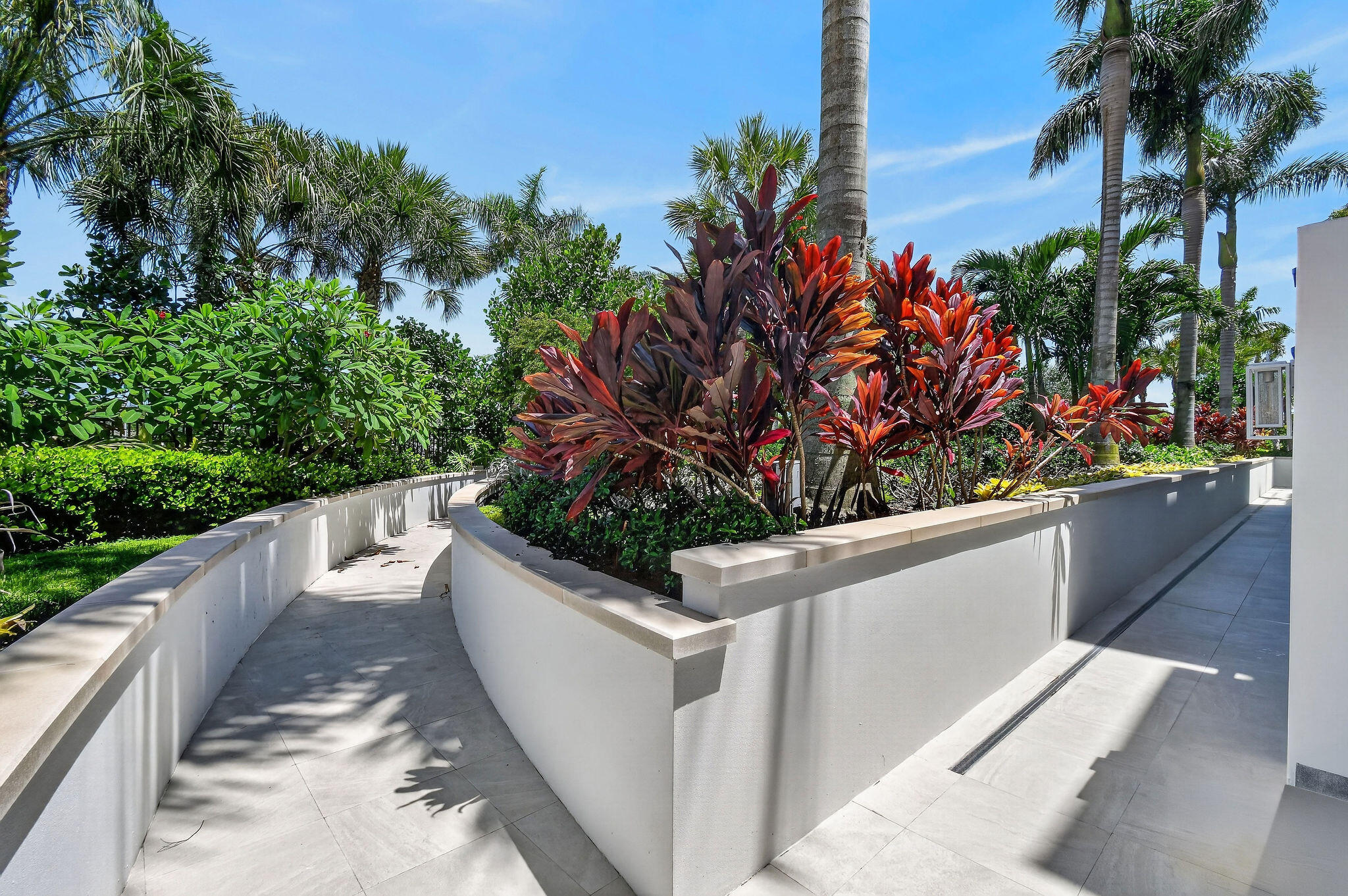 1 S Coastal Way 202