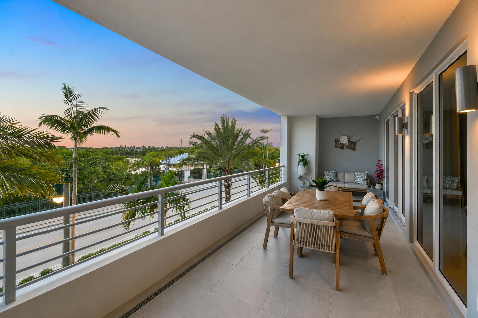 1 S Coastal Way 202