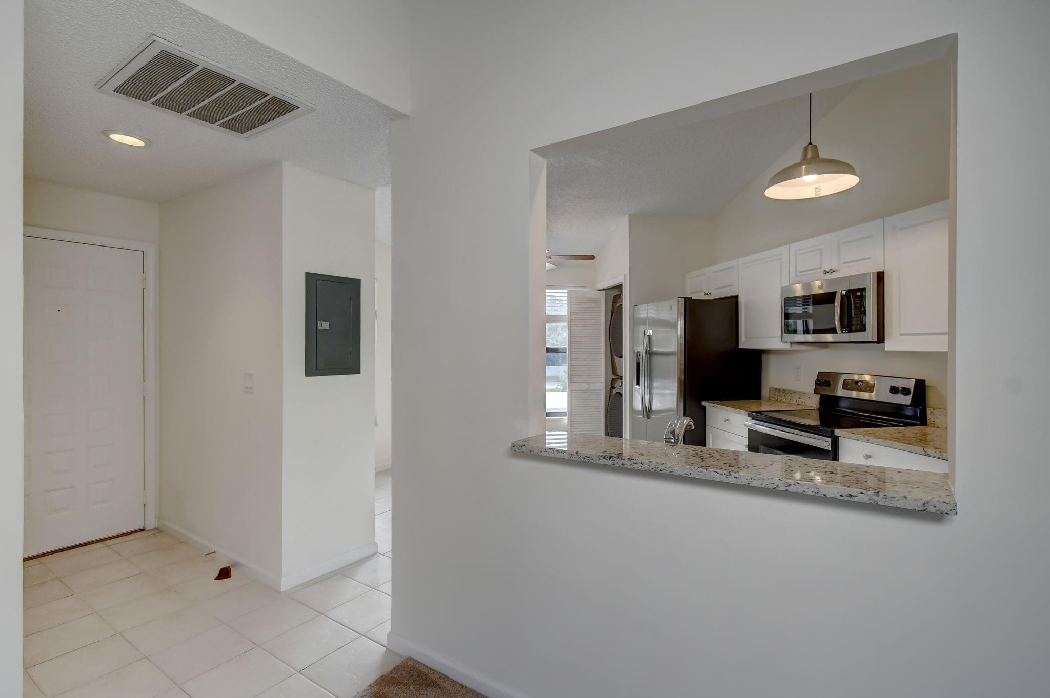 3470 SE Martinique Trce 201