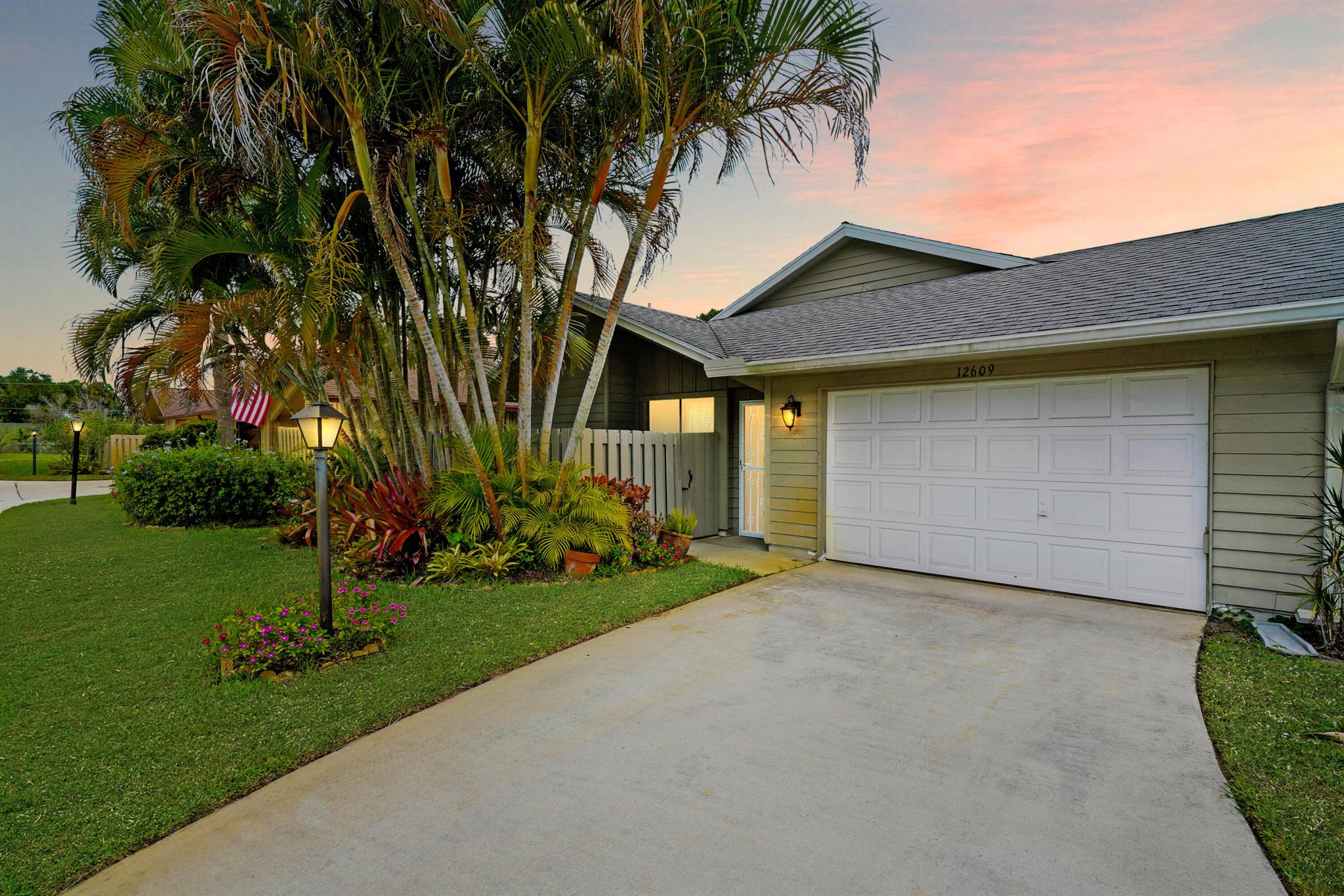 12609 SE Cascades Court
