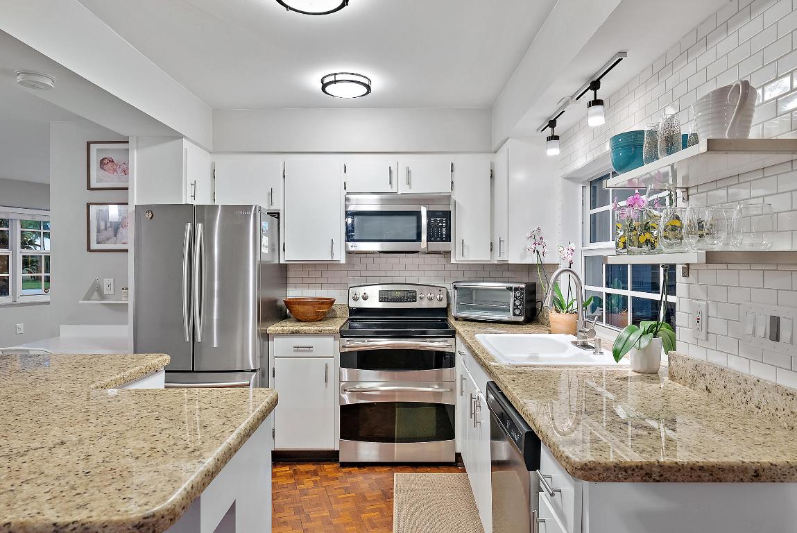 5354 SE Horseshoe Point Road