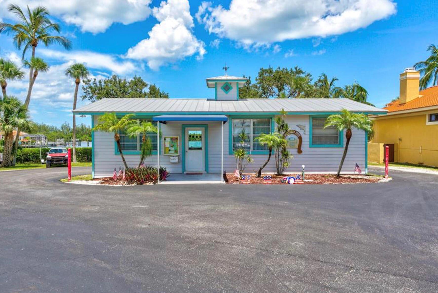 5354 SE Horseshoe Point Road